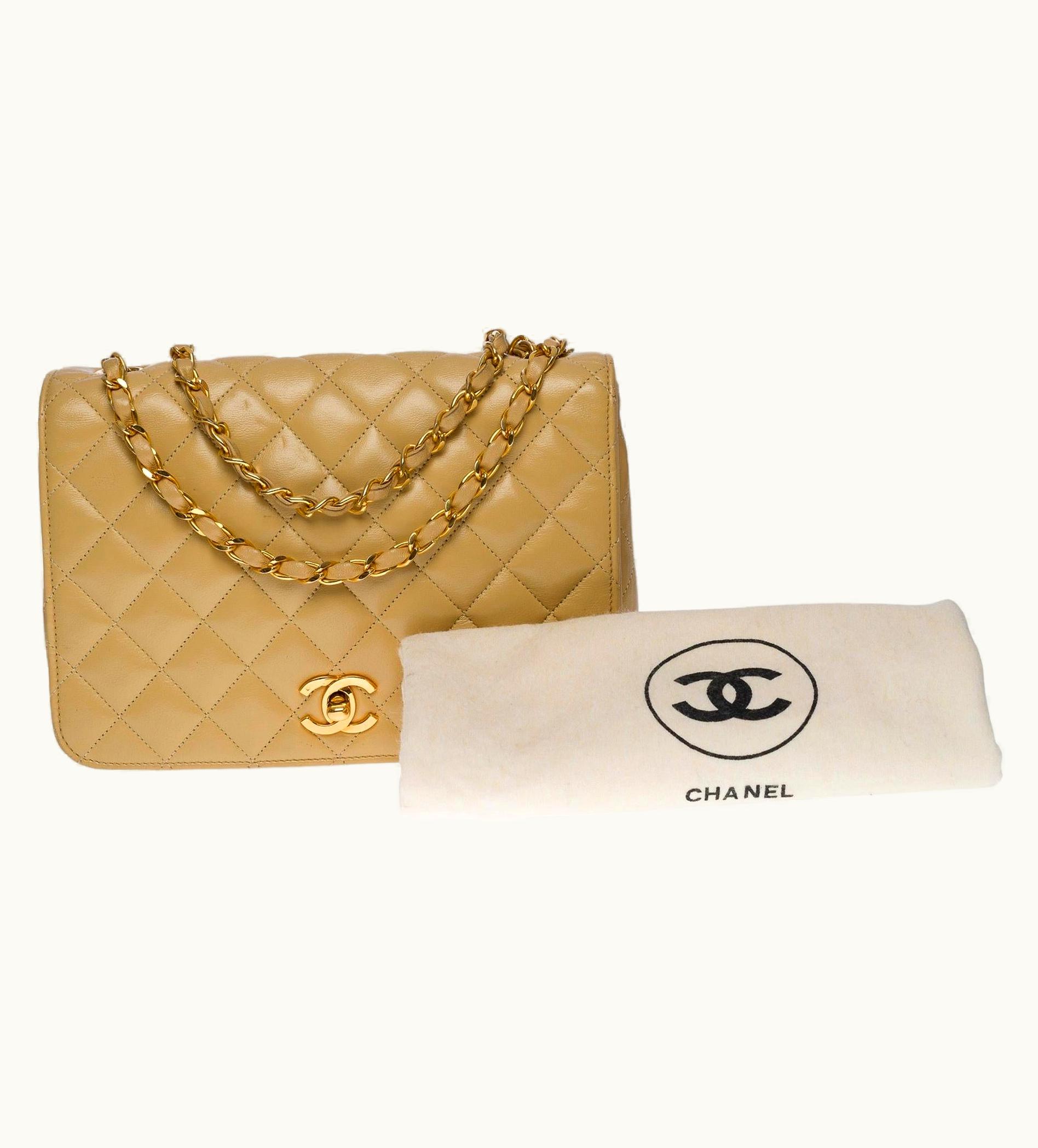 Chanel Chanel Classique Full Flap mm Shoulder Bag In Beige Quilted Lambskin Leatger, Ghw UZ0595662