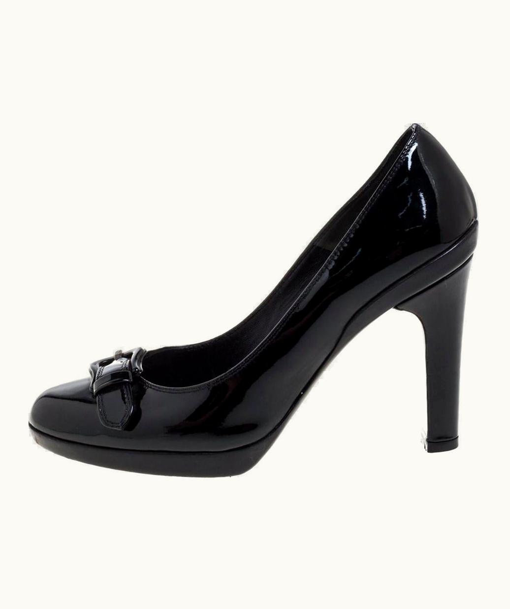 Fendi Fendi Black Patent Leather B Buckle Detail Pumps