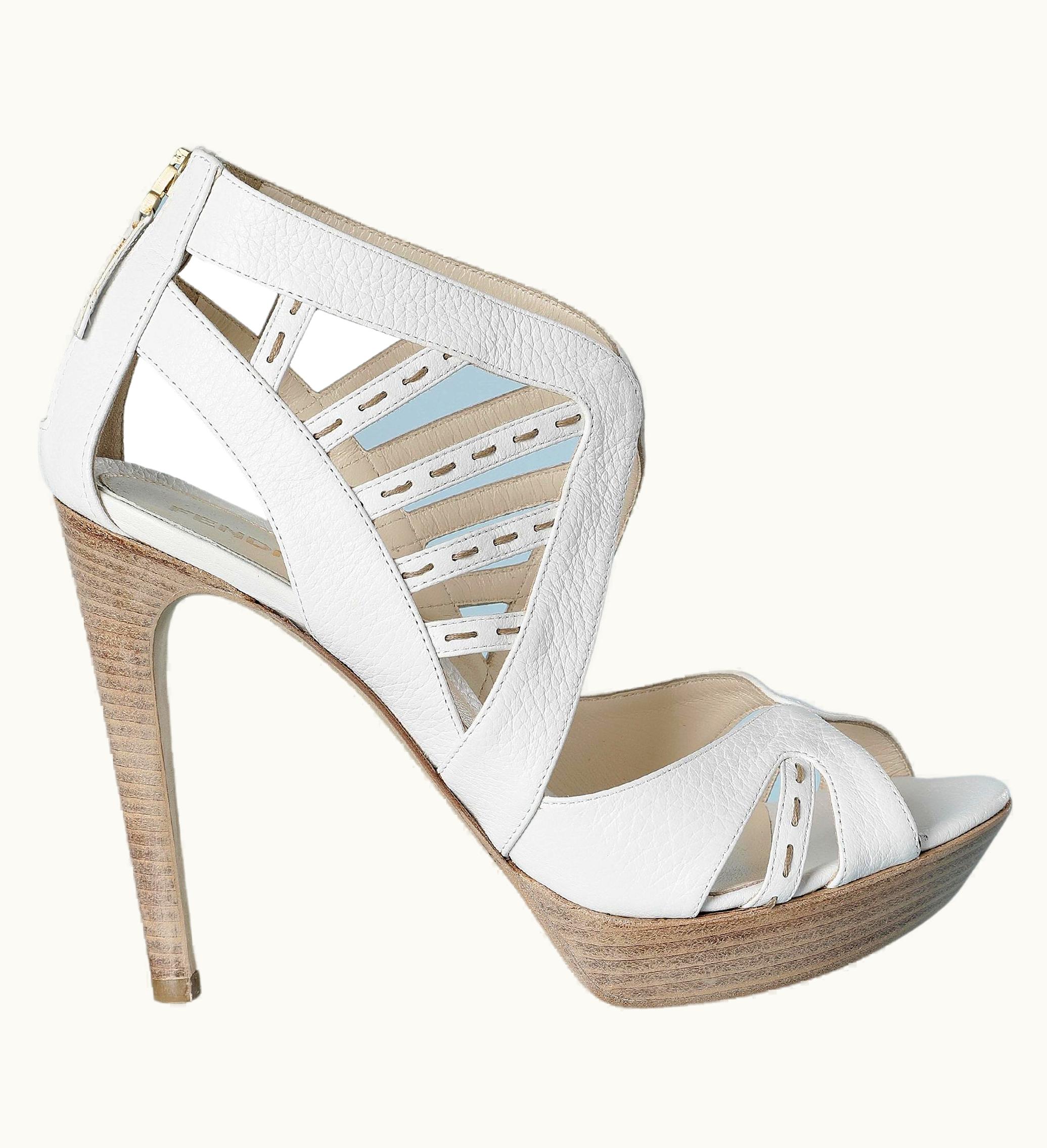 Fendi White Leather Platform Sandal With Top-stitched Thread Fendi