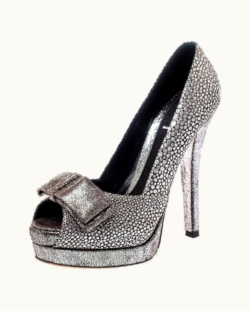 Fendi Fendi Silver Textured Fabric Bow Peep Toe Pumps UZ0599263