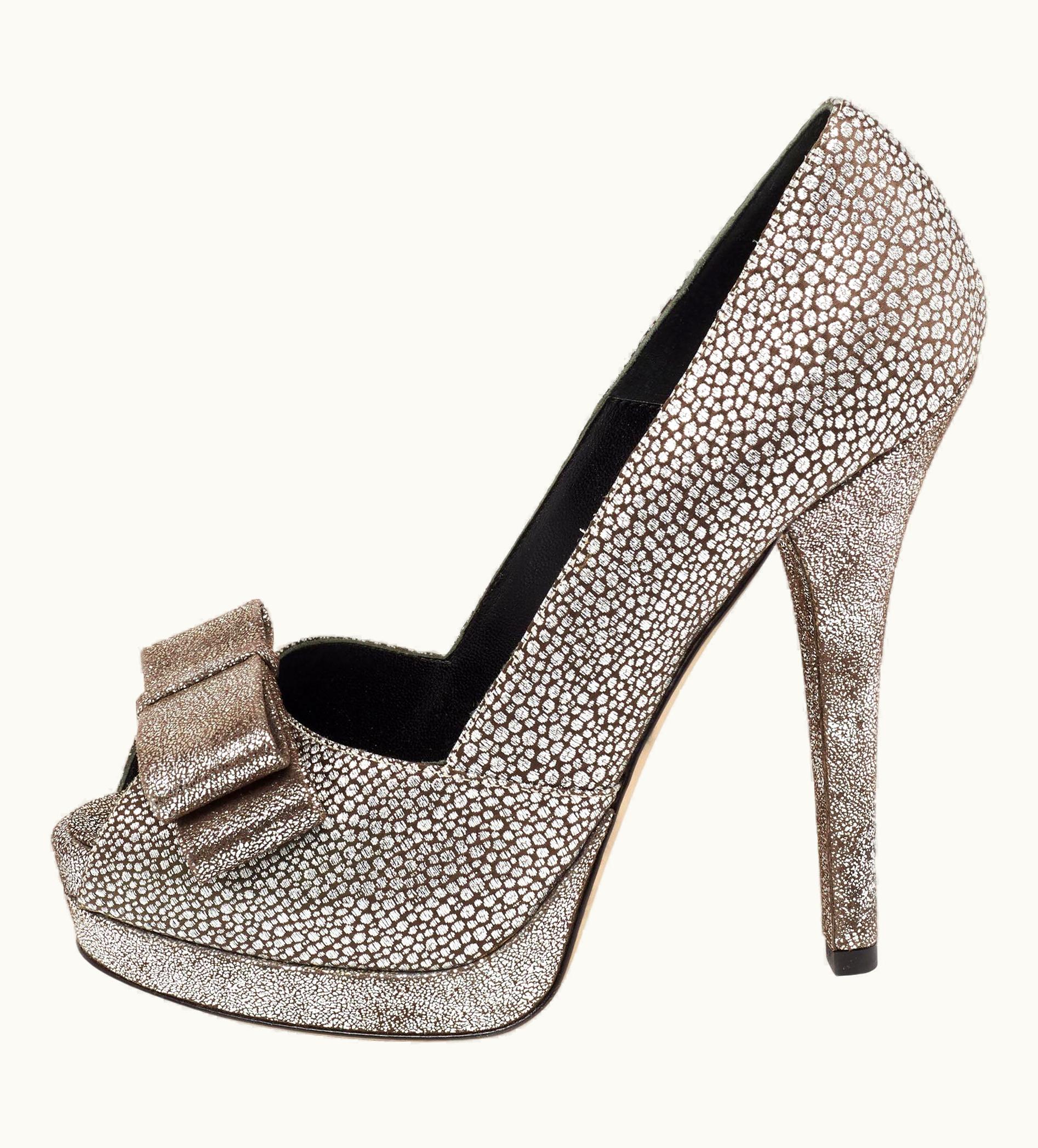 Fendi Fendi Silver Textured Fabric Bow Peep Toe Pumps UZ0599268