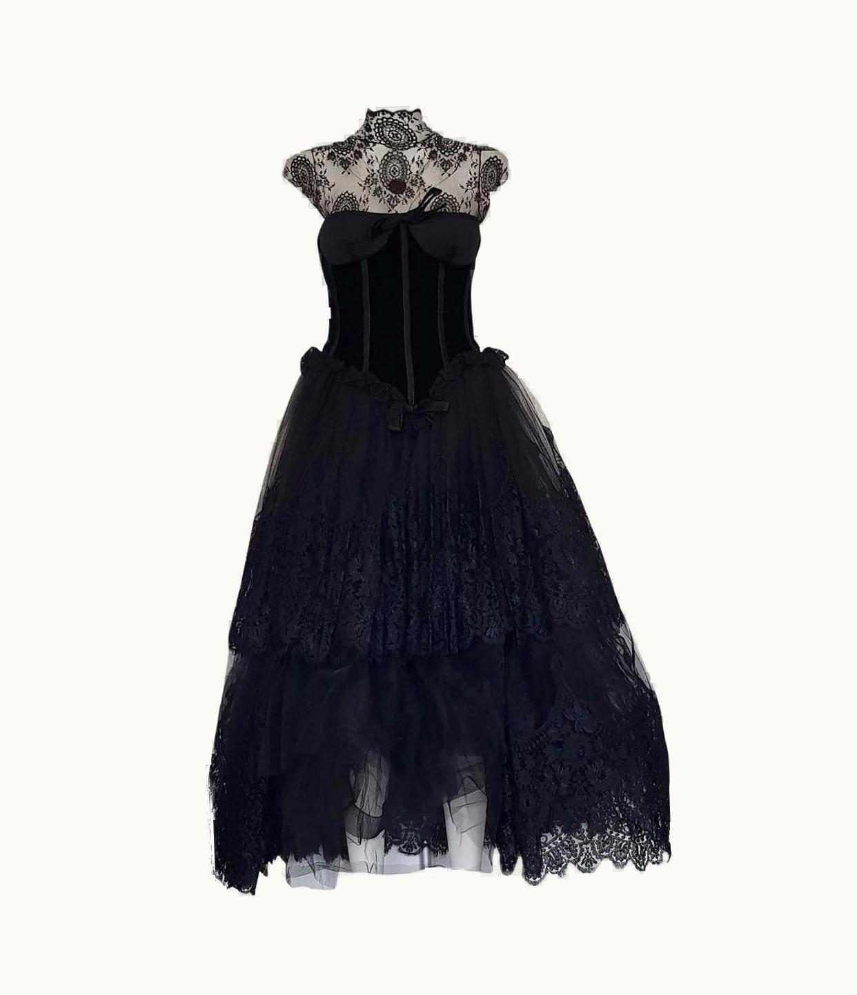 Valentino 1991 Valentino Boutique Black Lace Dress UZ0601164