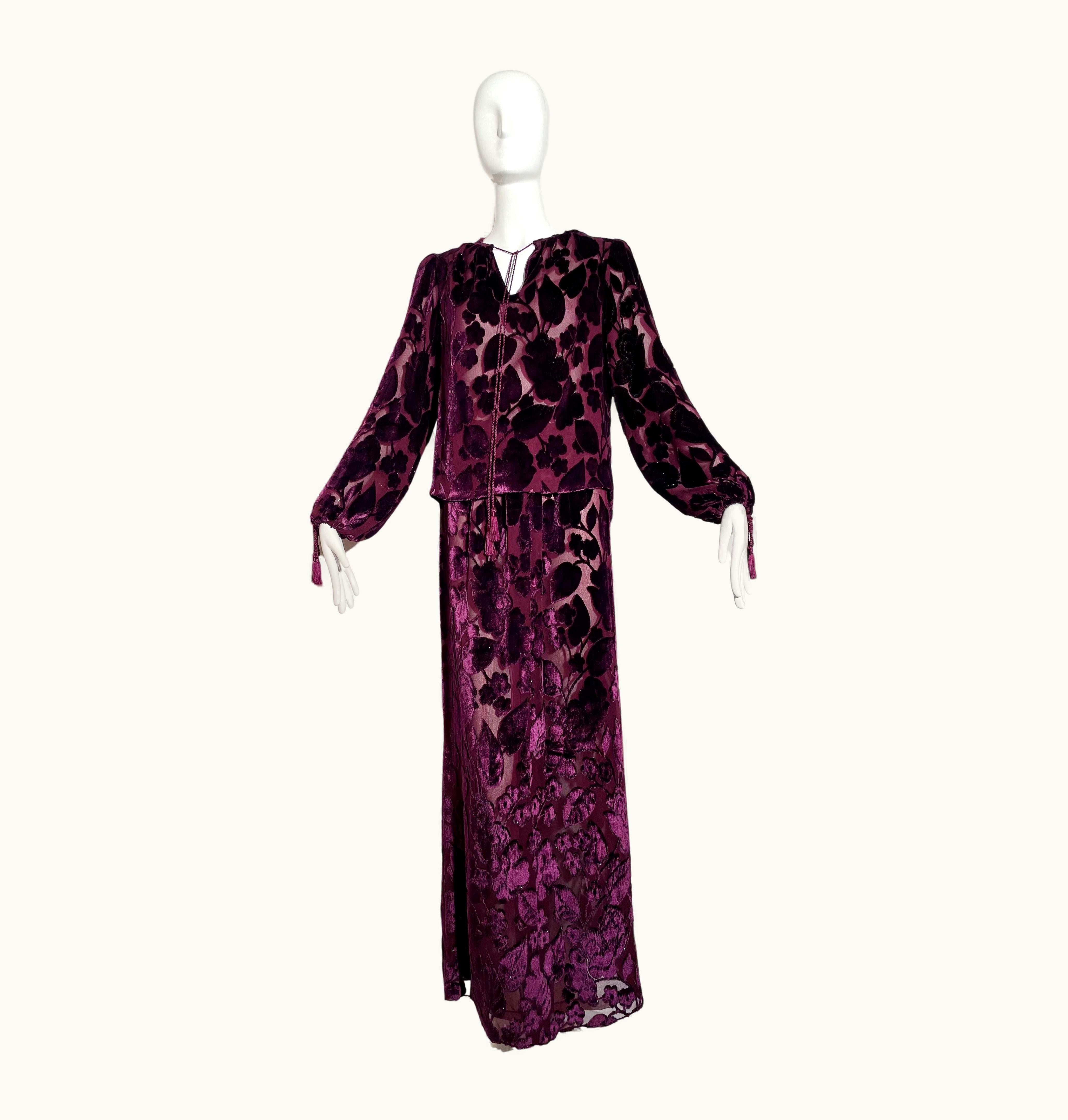 Oscar De La Renta Oscar De La Renta Plum Velvet Skirt Set