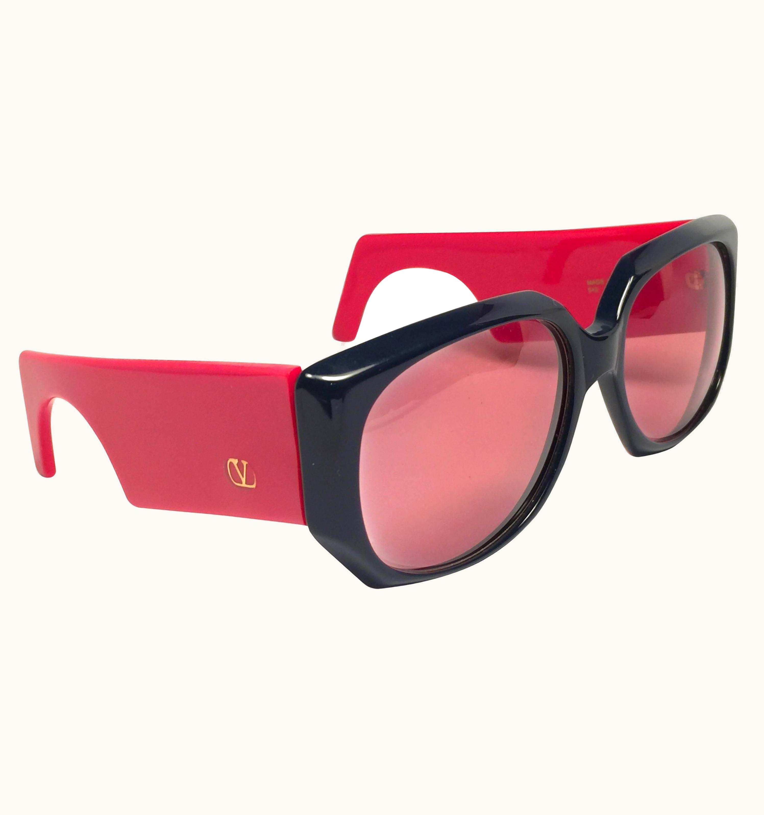 Valentino Vintage Valentino 543 Red Mask Sunglasses 1980' Made In Italy