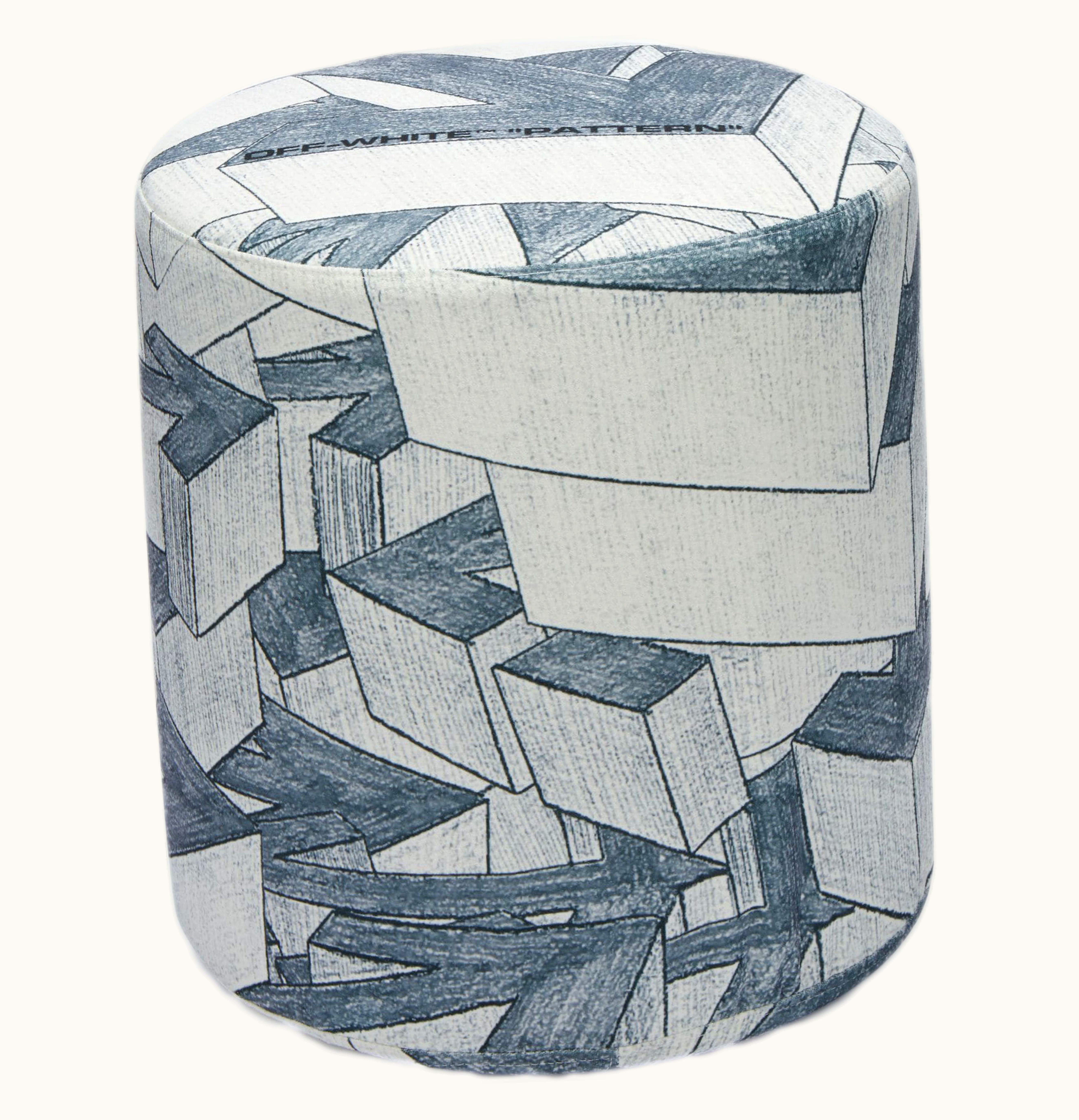 OFF-WHITE Off White 3D Arrow Pattern Stool