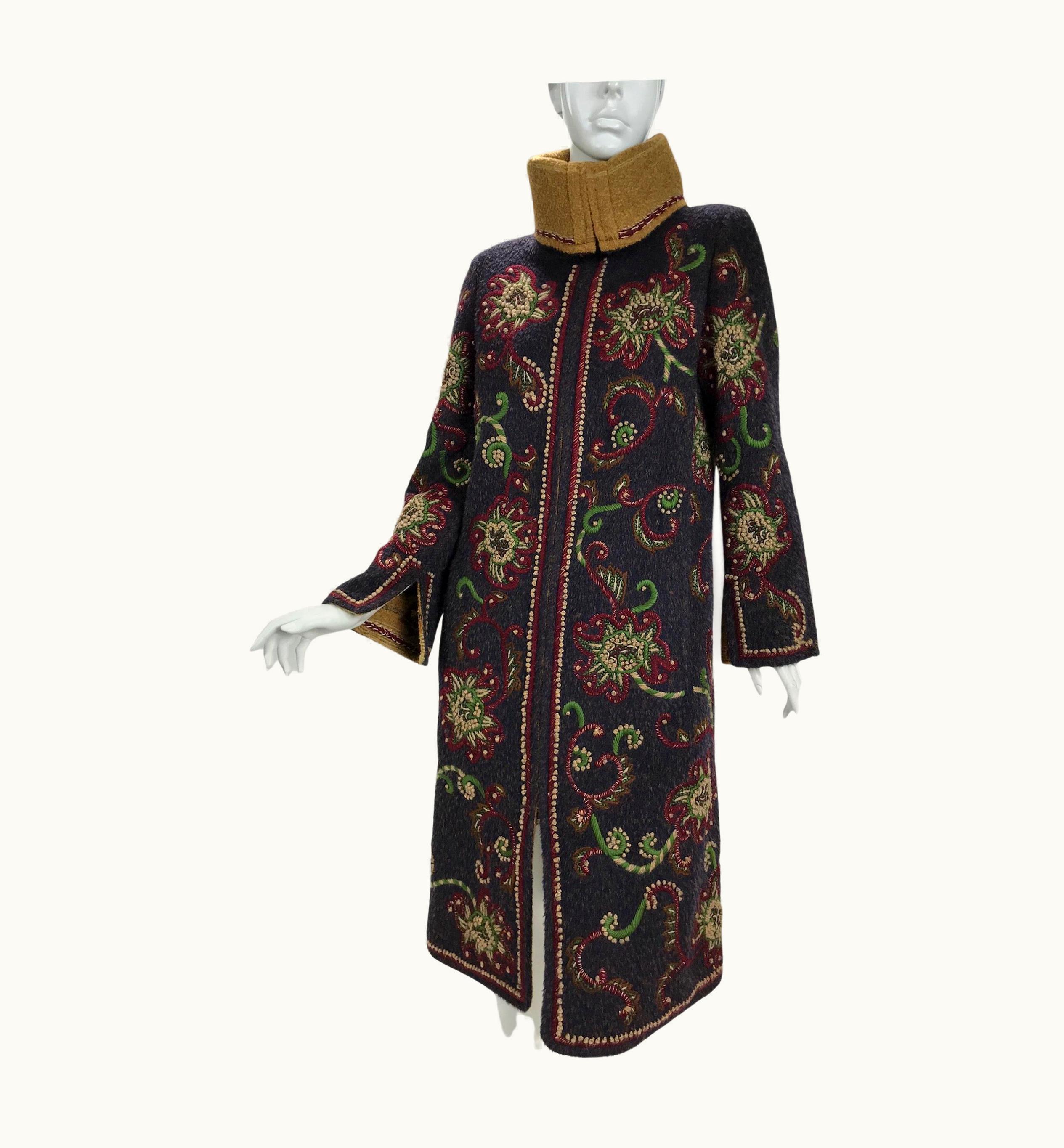 Oscar De La Renta Oscar De La Renta AW 2000 Runway Wool Mohair Fully Embroidered Coat Us