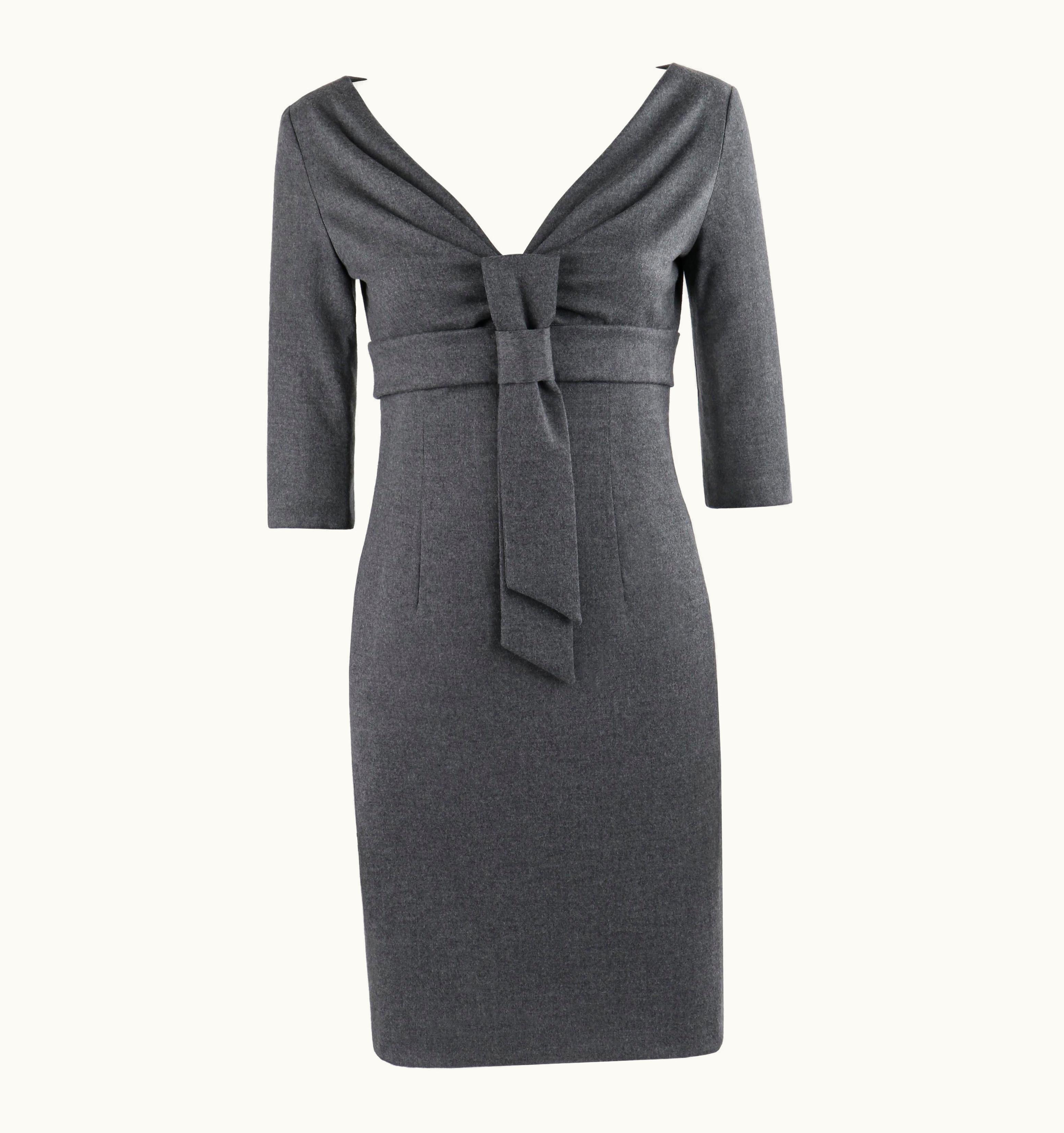 Alexander McQueen Alexander McQUEEN AW 2006 "Widows Of Culloden" Gray Bow Empire Sheath Dress