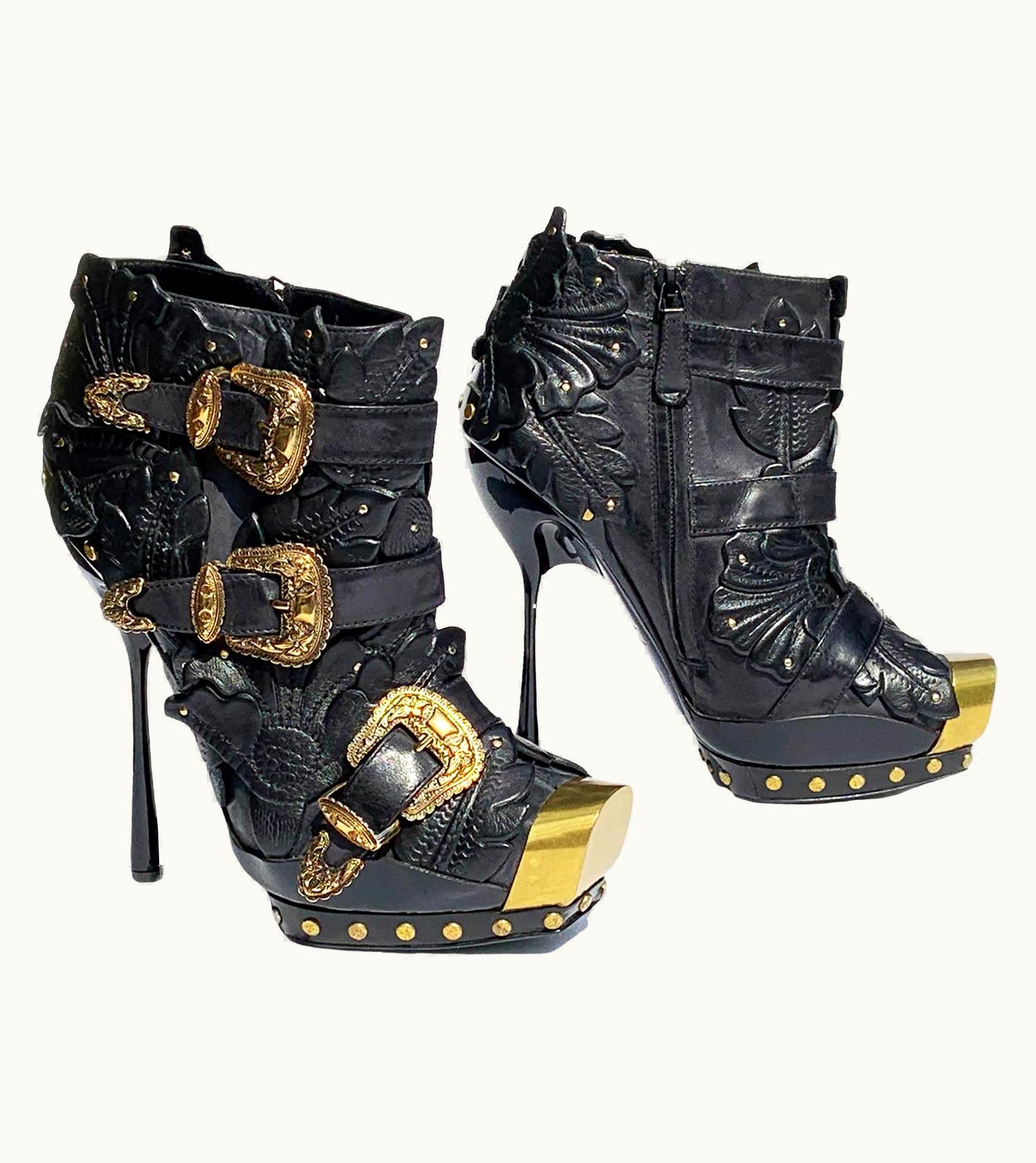 Alexander McQueen Alexander McQueen S/S 2011 3d Embellished Studded Ankle Boots 39 Us