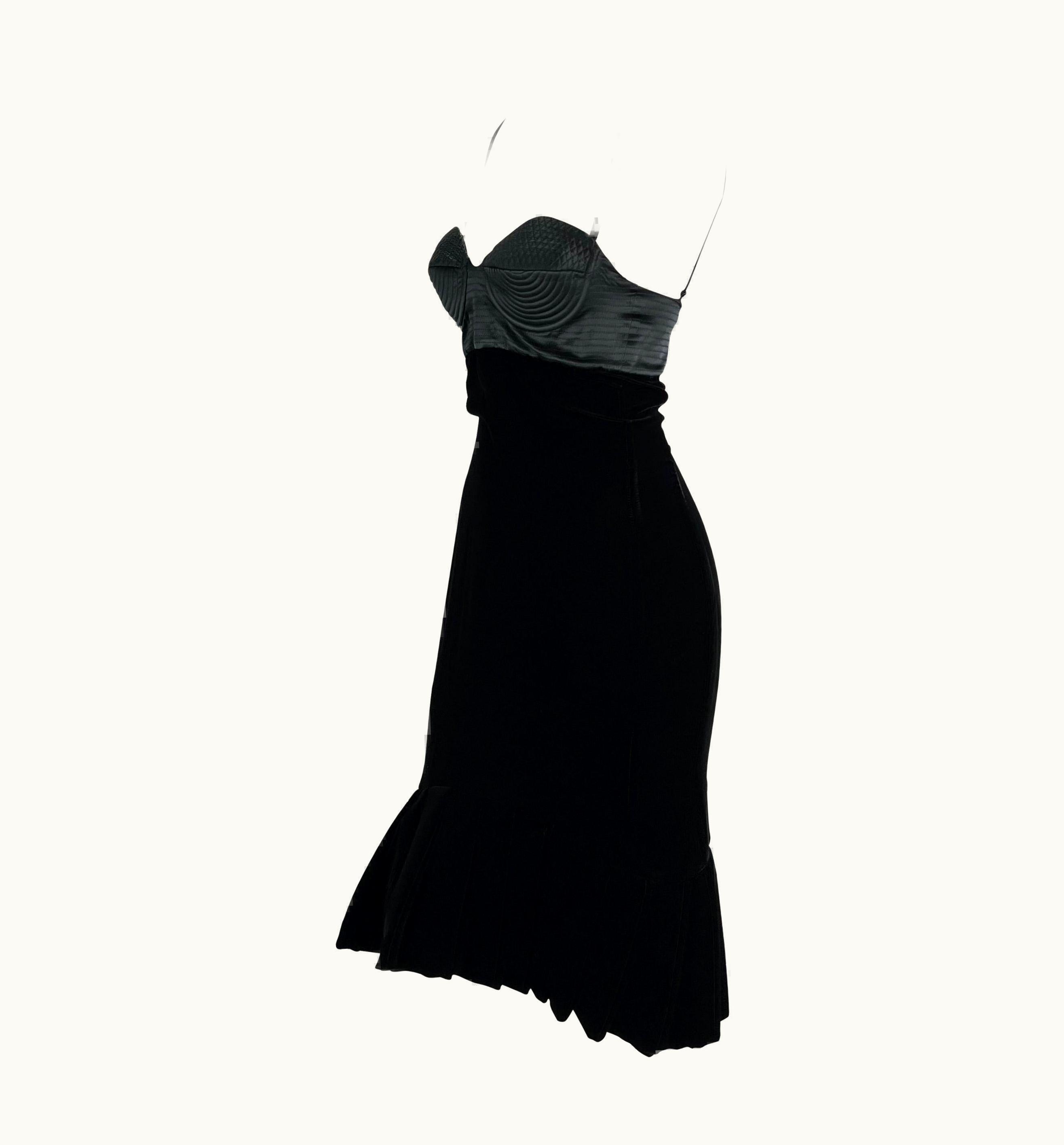 Roberto Cavalli Nwt AW 2005 Roberto Cavalli Runway Sculptural Velvet Satin Bustier Flare Dress