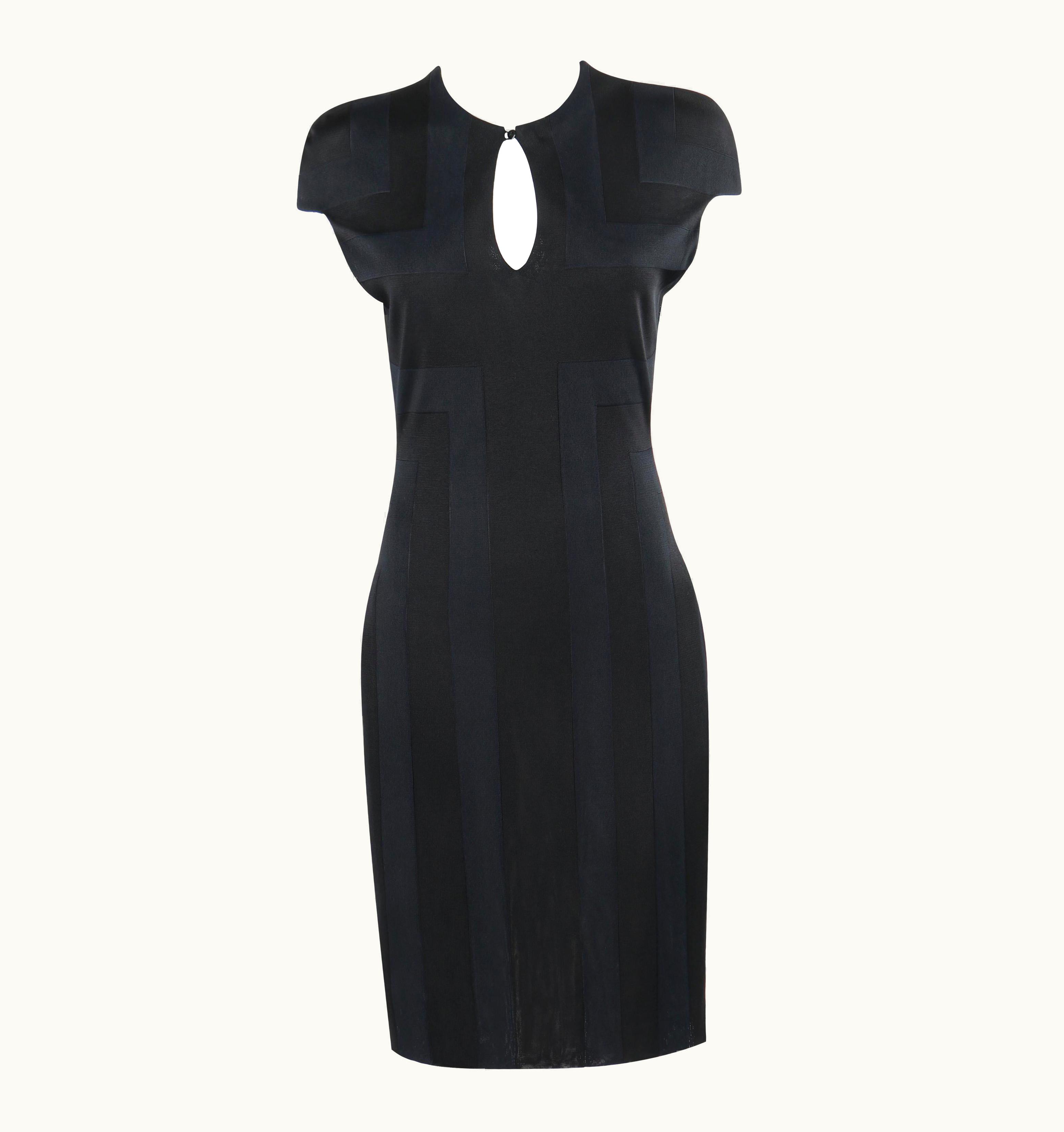 Alexander McQueen Alexander McQUEEN Resort 2010 Blue Black Geometric Pattern Knit Sheath Dress