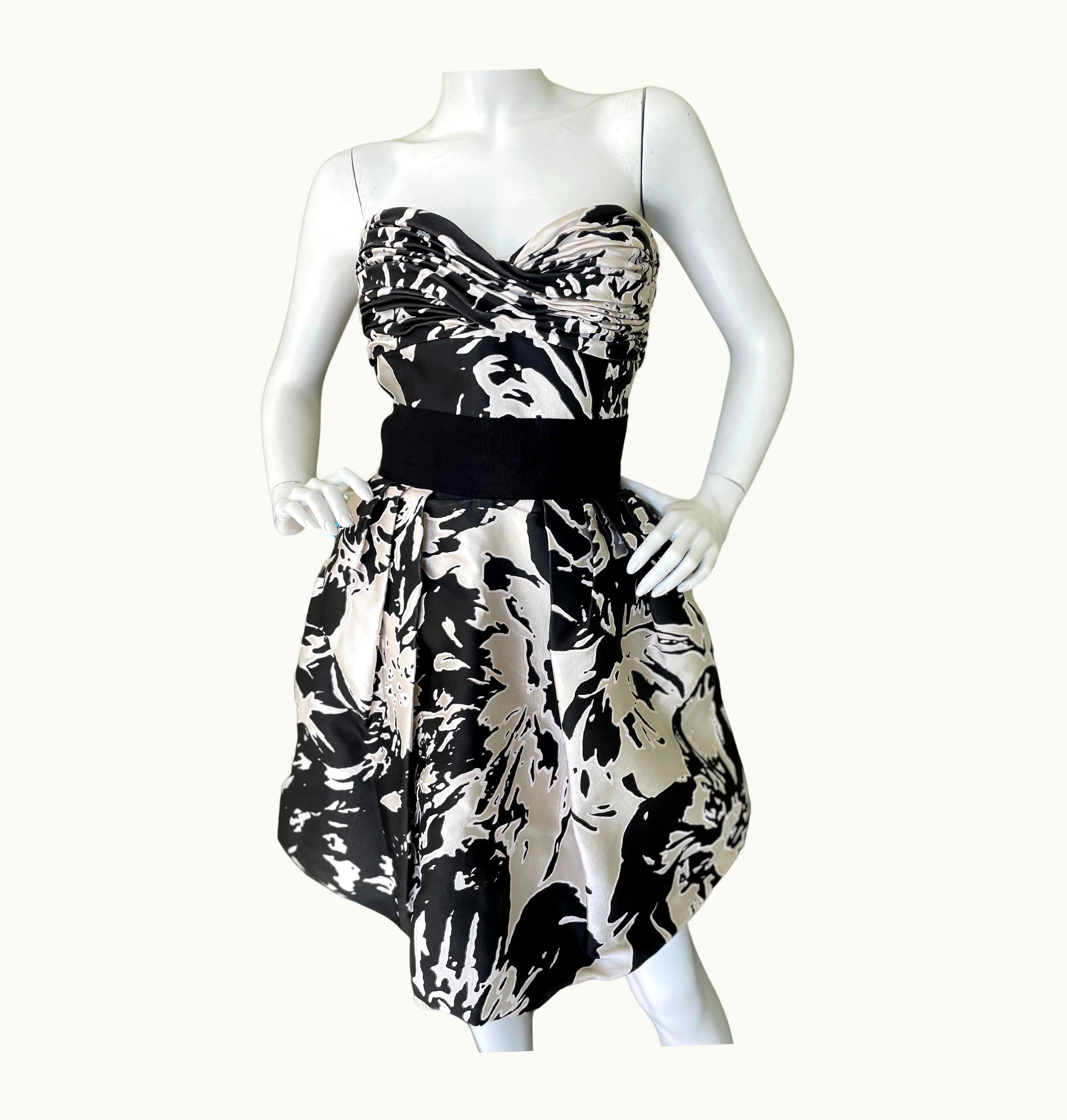 Oscar De La Renta Oscar De La Renta Black And White Strapless Mini Ball Gown Fall 2010