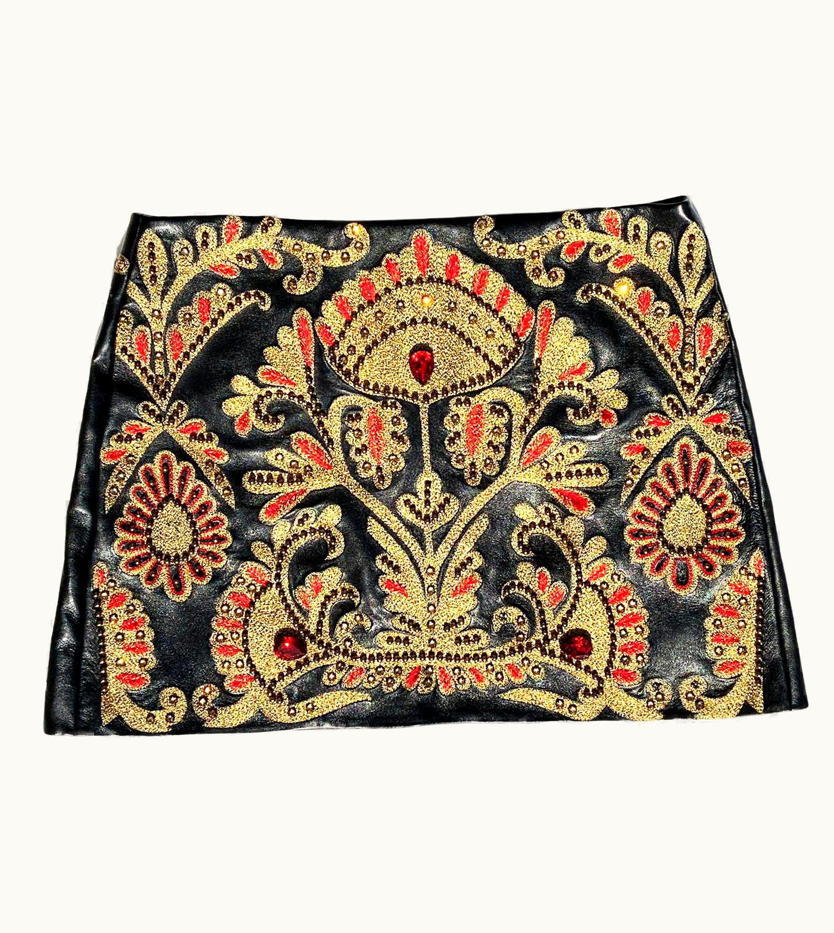 Oscar De La Renta $3590 Oscar De La Renta Black Leather Embellished Mini Skirt