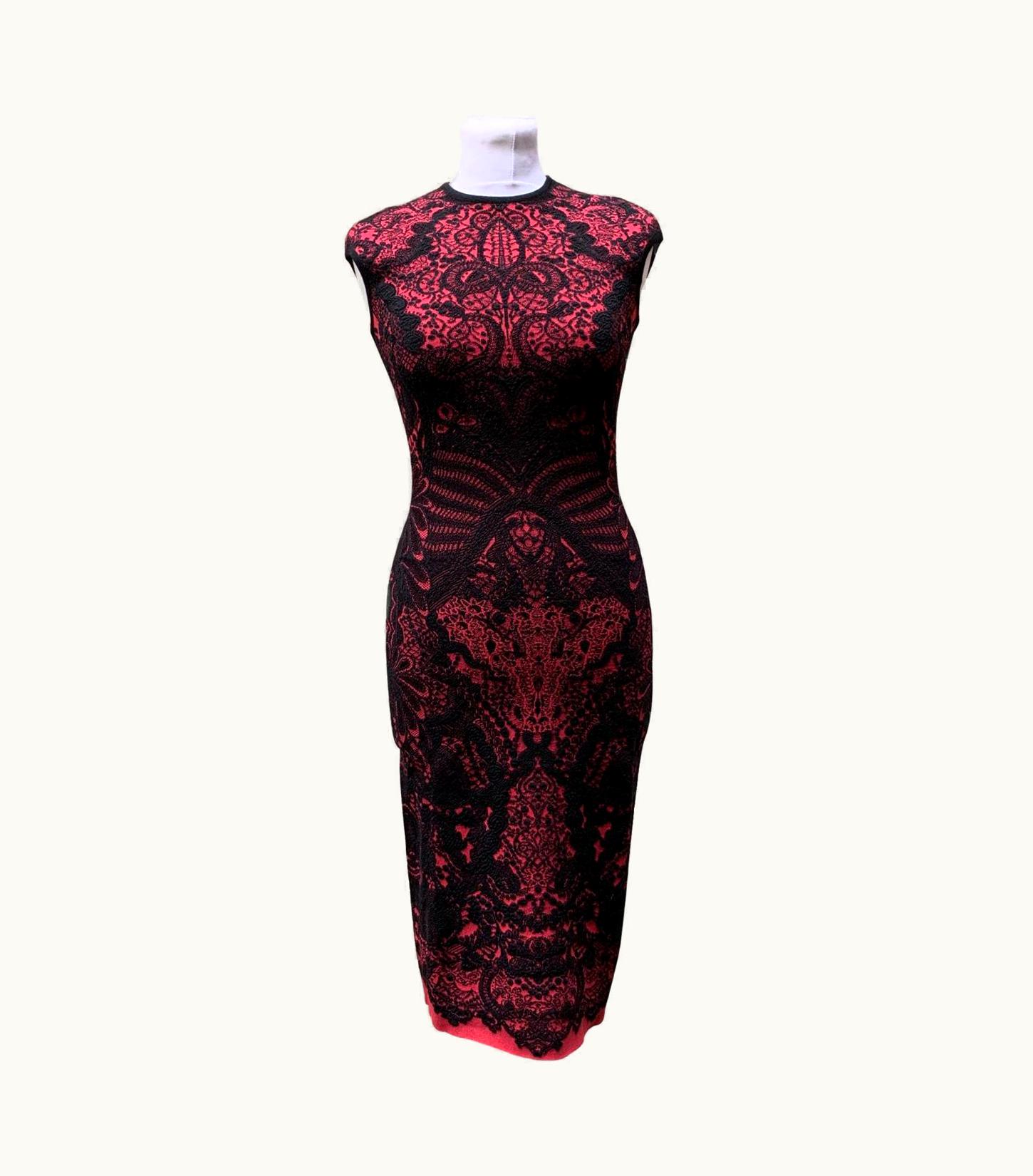 Alexander McQueen Alexander McQueen Red Black Lace Intarsia Bodycon Dress