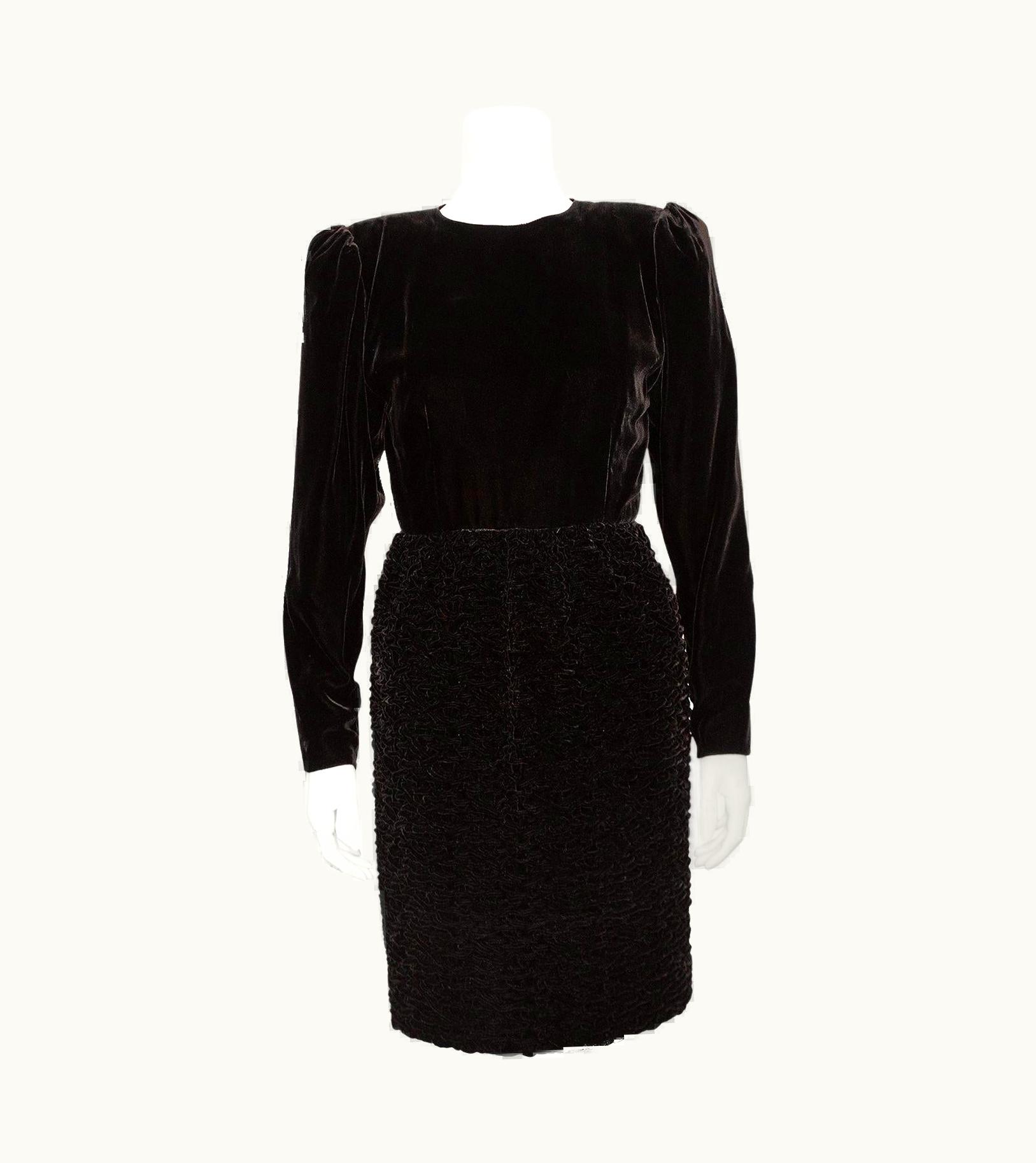 Oscar De La Renta Early 1990s Oscar De La Renta Dark Brown Velvet Dress