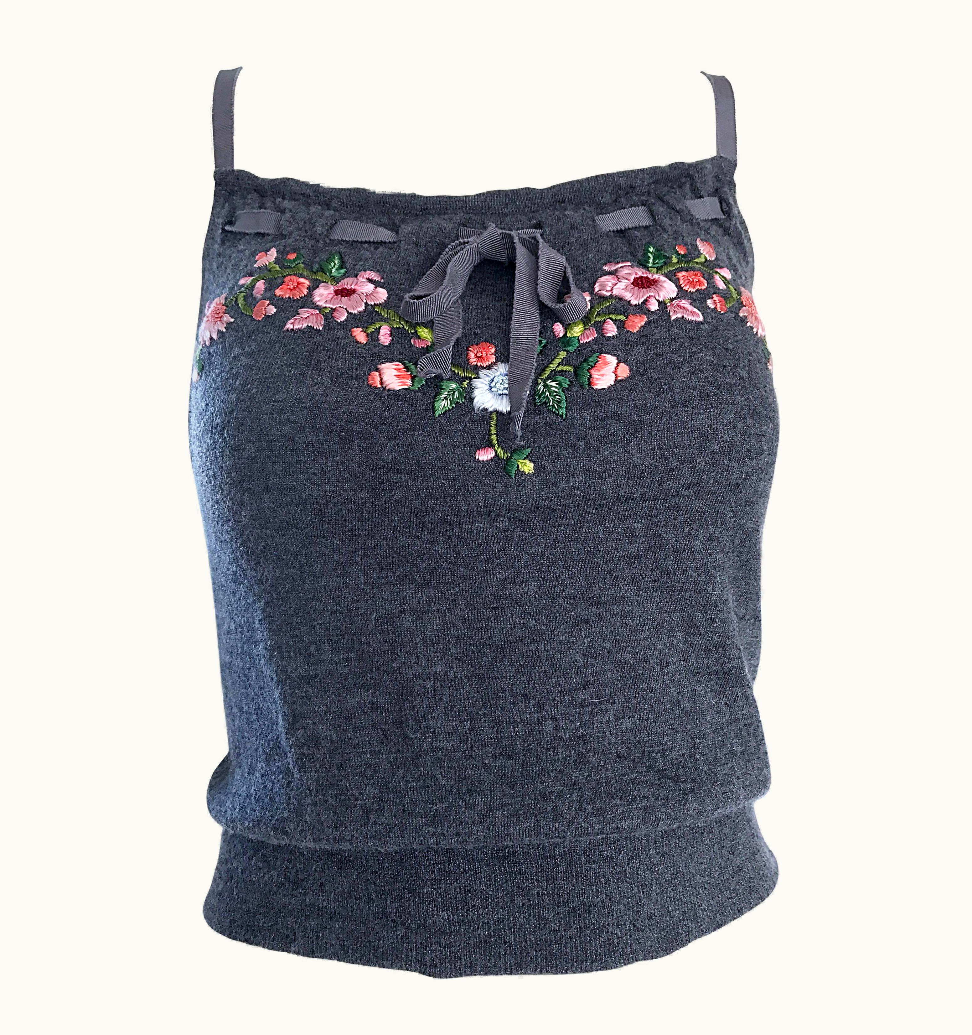 Oscar De La Renta Vintage Oscar De La Renta Grey Cashmere Sleeveless Embroidered Crop Sweater Top