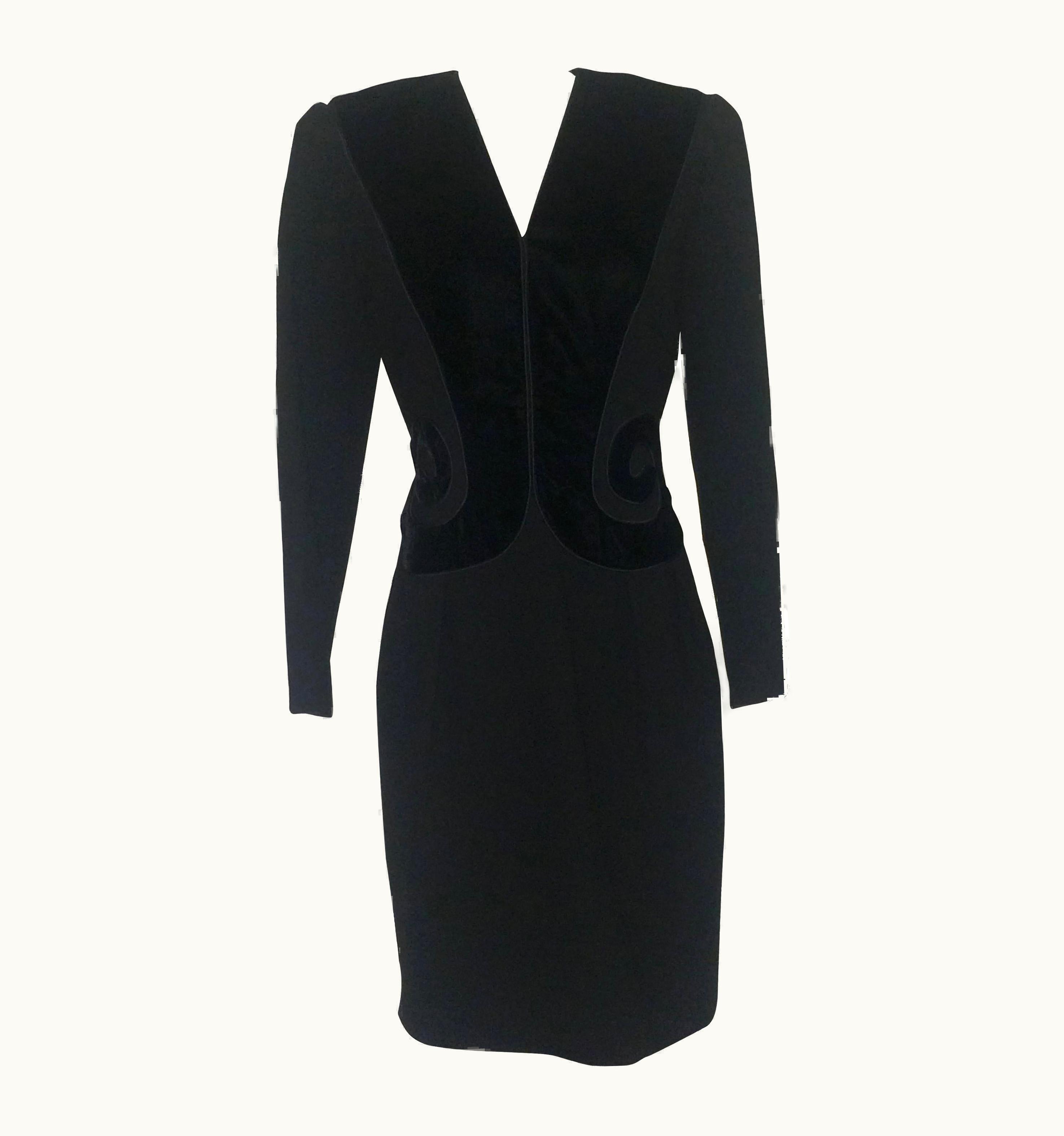 Oscar De La Renta Oscar De La Renta 1990s Long Sleeve Black Dress With Velvet Swirl Detail