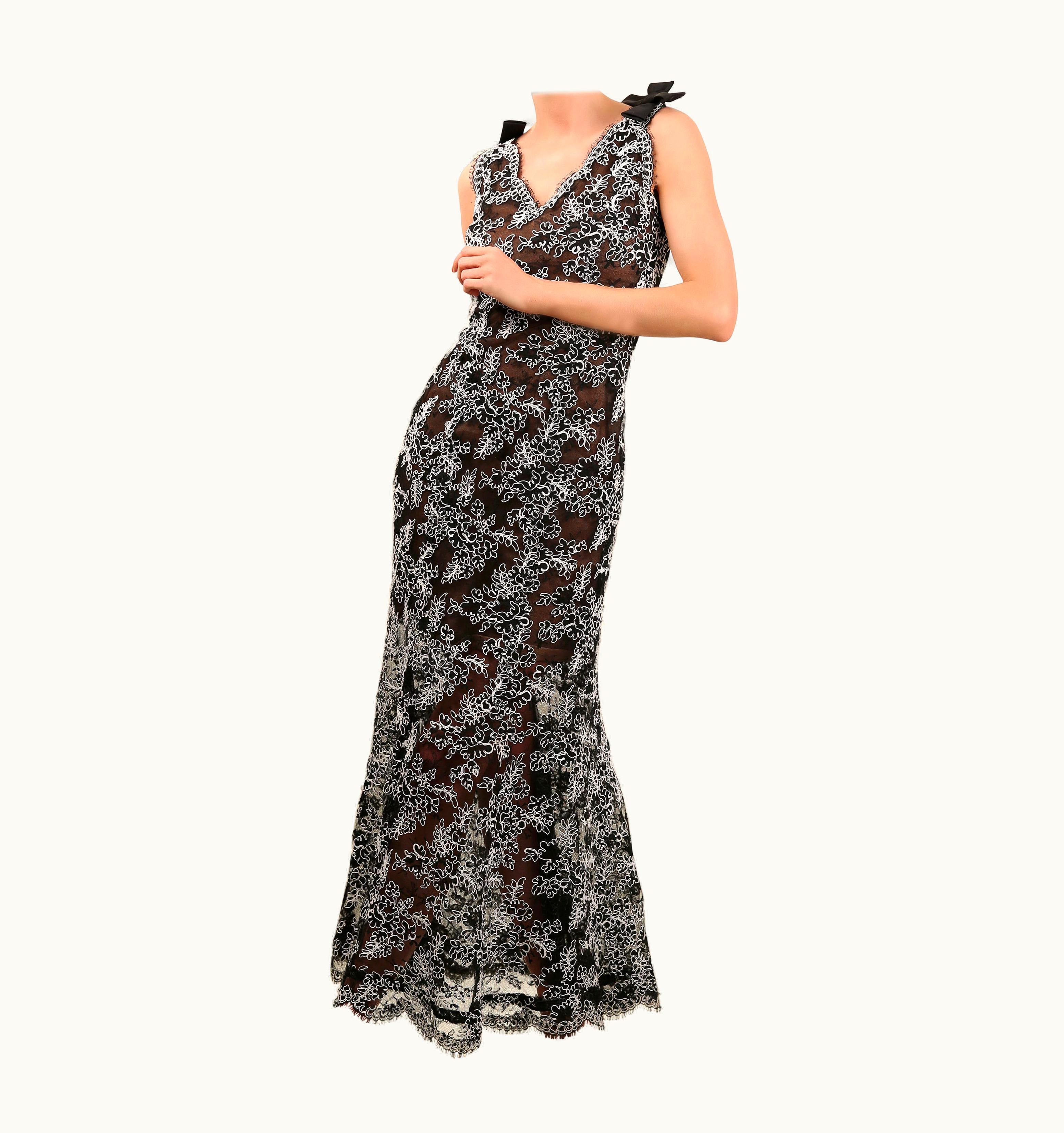 Oscar De La Renta Oscar De La Renta Vintage Black White Lace Floral Embroidered Gown Maxi Dress