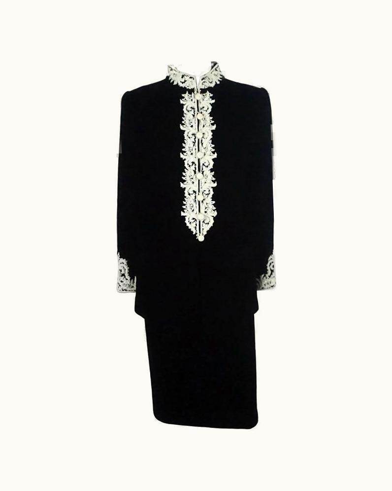 Oscar De La Renta Oscar De La Renta Black Velvet Skirt Suit With White Embroidery
