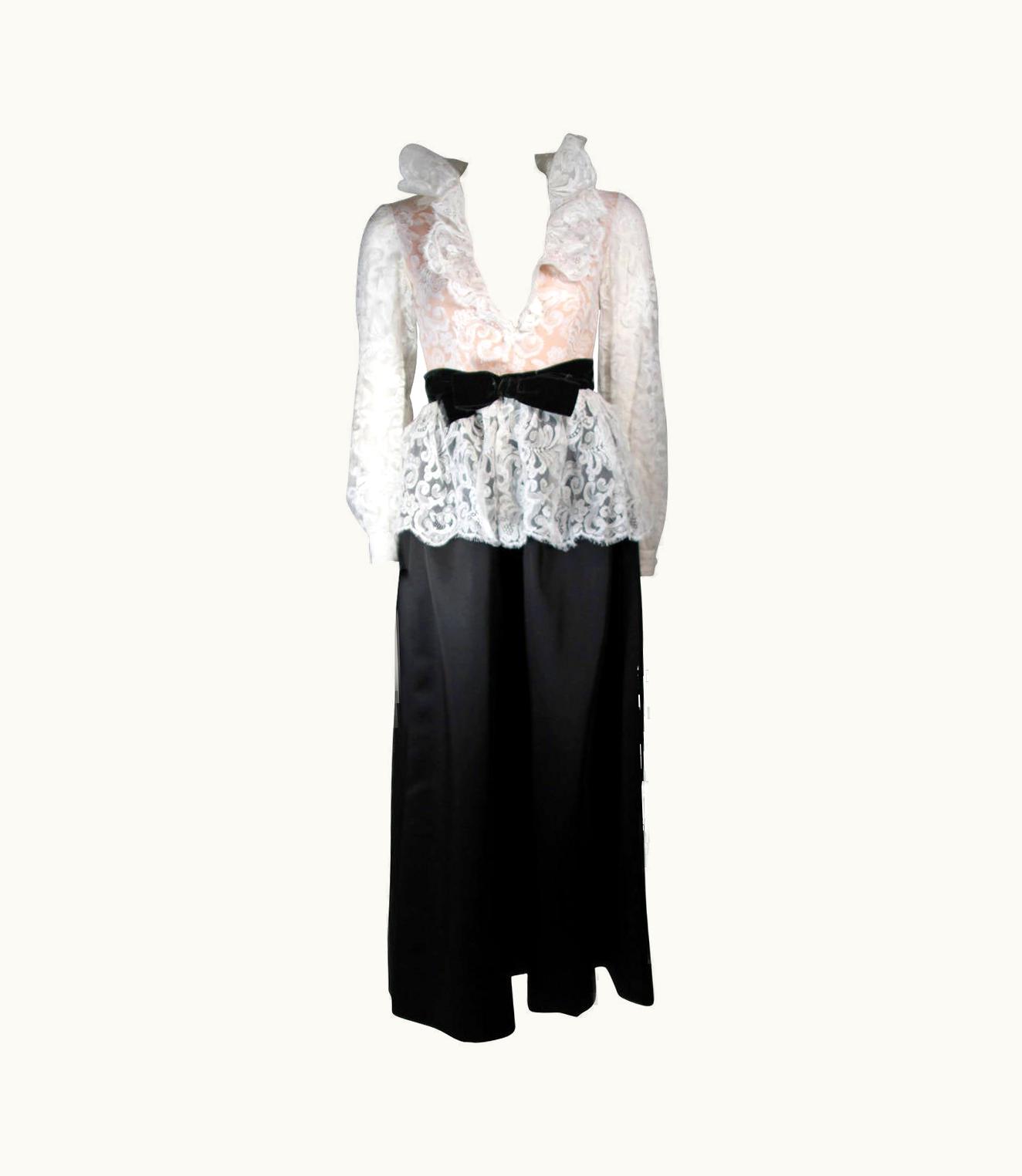 Oscar De La Renta Oscar De La Renta Black & White Gown With Scalloped Edged Lace Bodice mall
