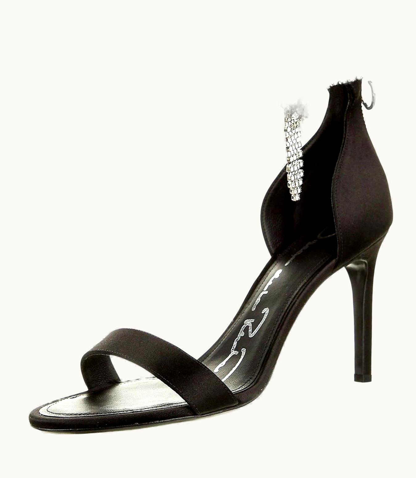 Oscar De La Renta Oscar De La Renta 2019 Crystal Satin Runway Heel Pumps .5 $1300