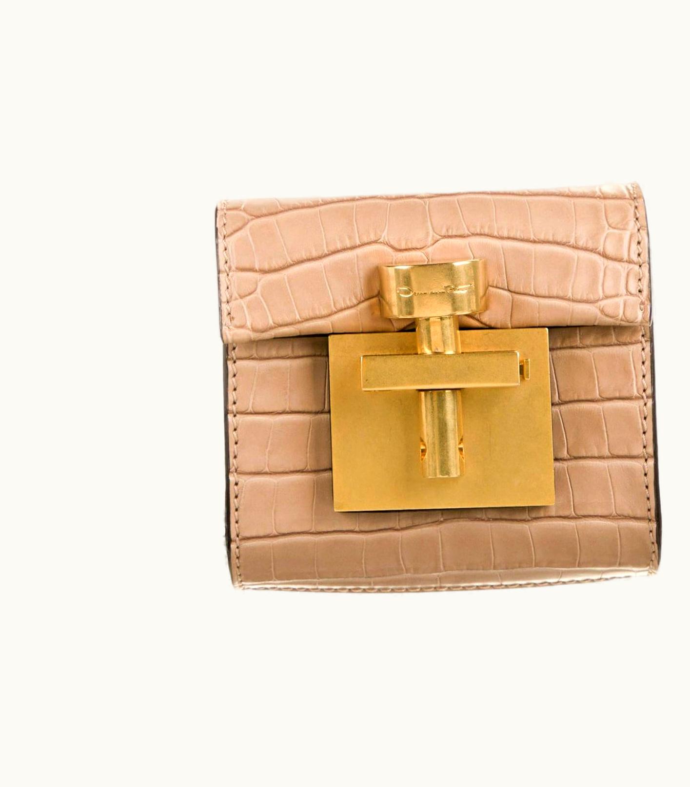 Oscar De La Renta $4290 Oscar De La Renta Beige Alligator Alibi Belt Bag & Cross Body Bag