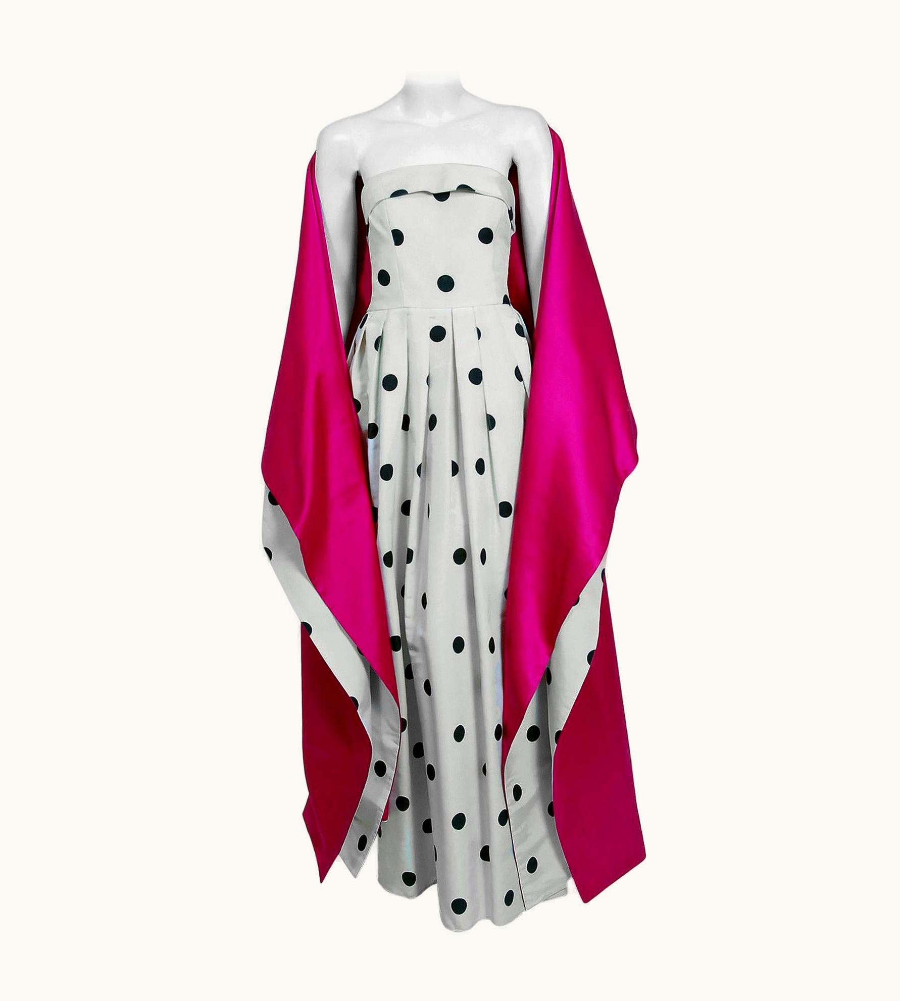 Oscar De La Renta 2000 Oscar De La Renta White Black Polka-Dot Print Silk Strapless Gown & Shawl