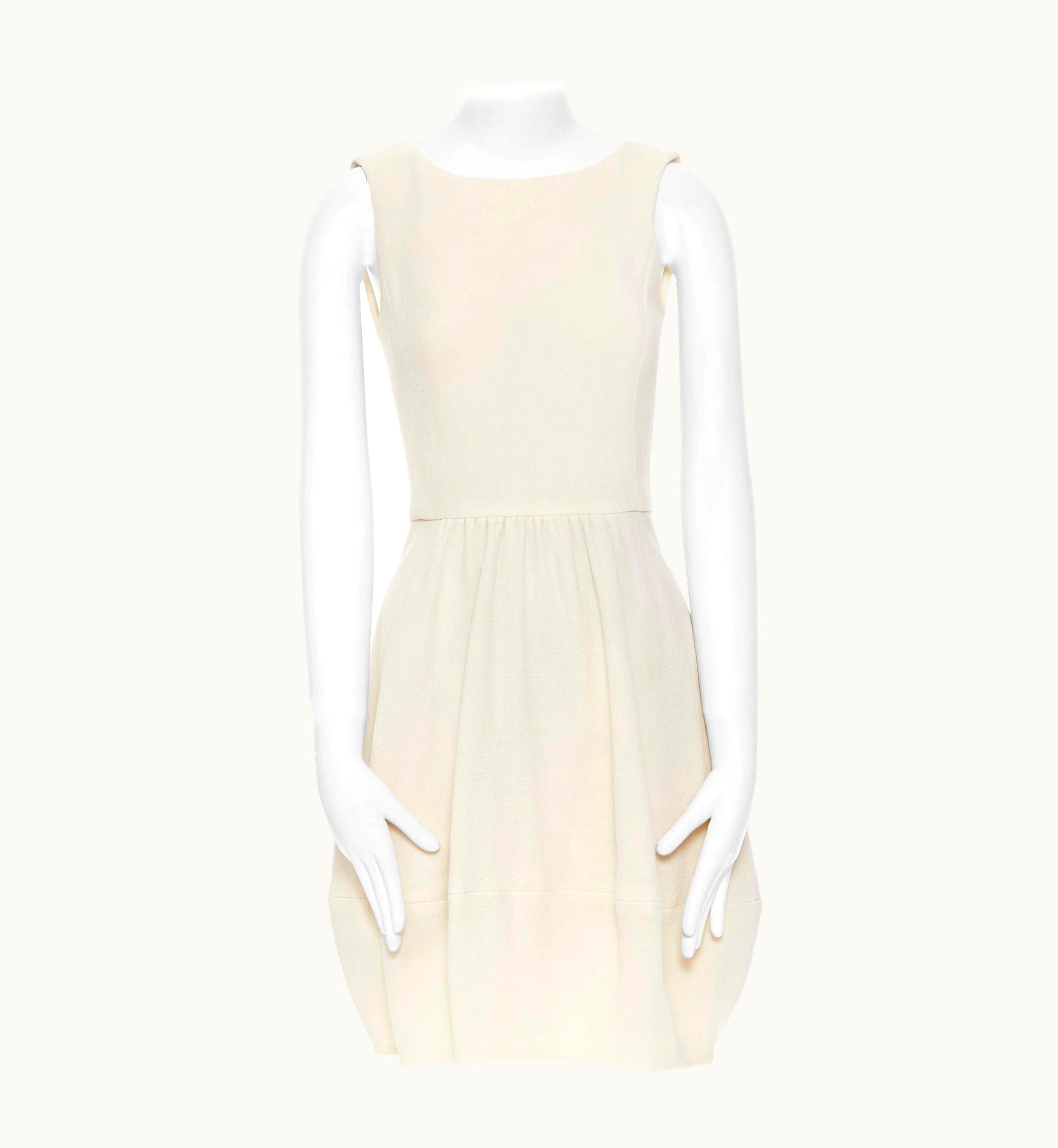 Oscar De La Renta 2010 Beige Wool Crepe Cross Strap Back Bubble Hem Dress UZ0605659