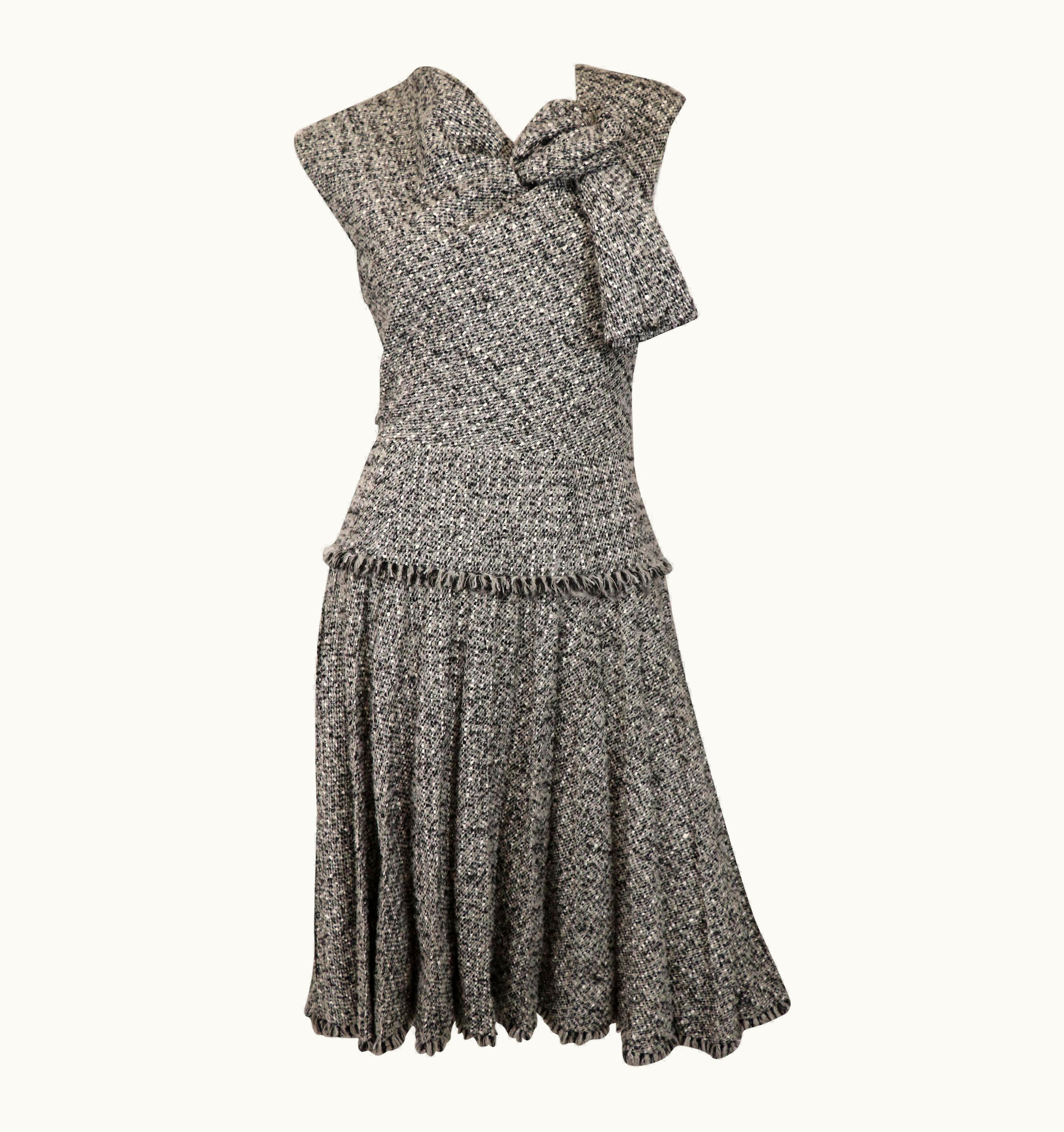 Oscar De La Renta Oscar De La Renta Metallic Fit & Flare Dress