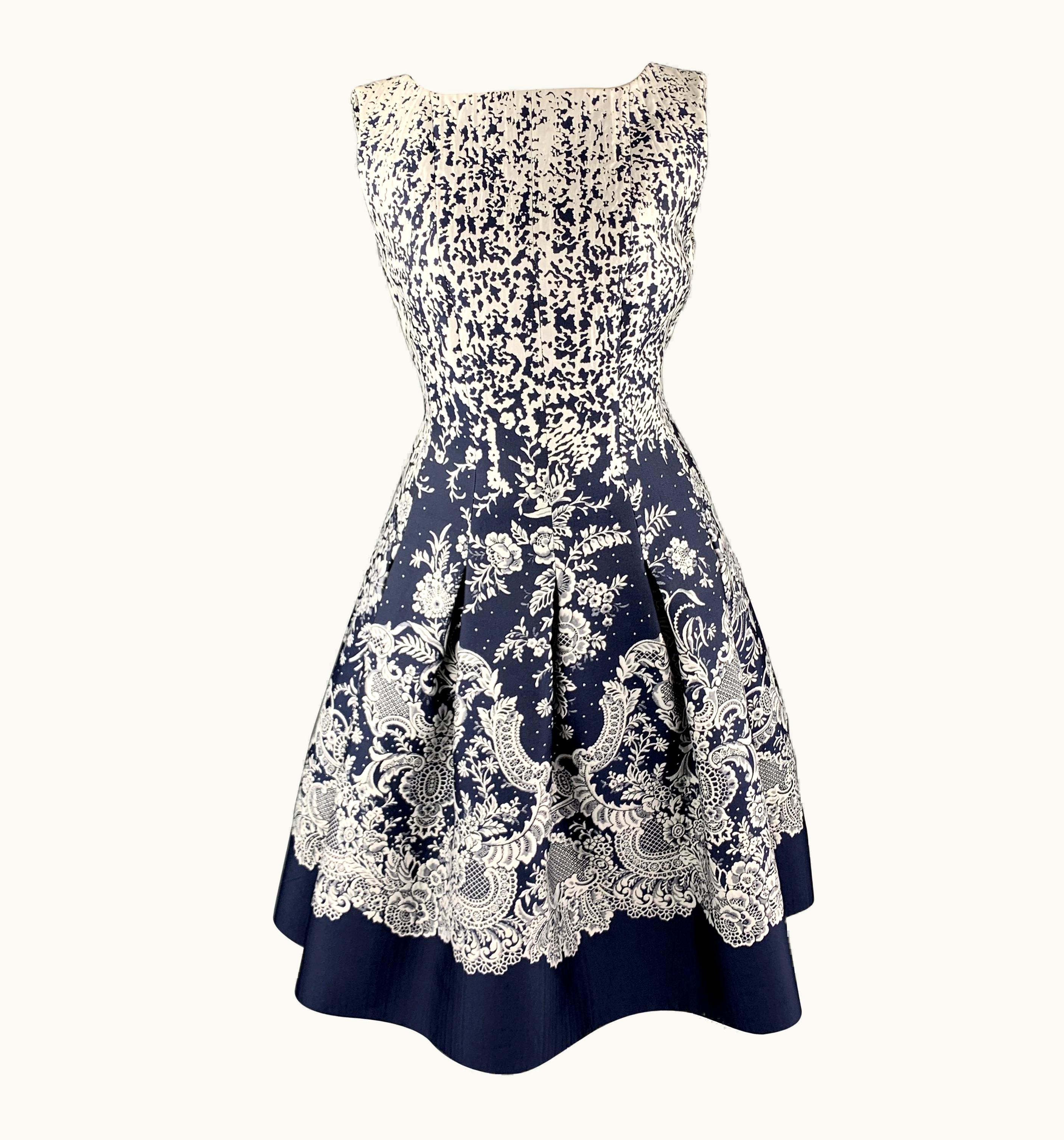 Oscar De La Renta Oscar De La Renta 12 Blue & Gray Floral Jacquard Sleeveless Cocktail Dress