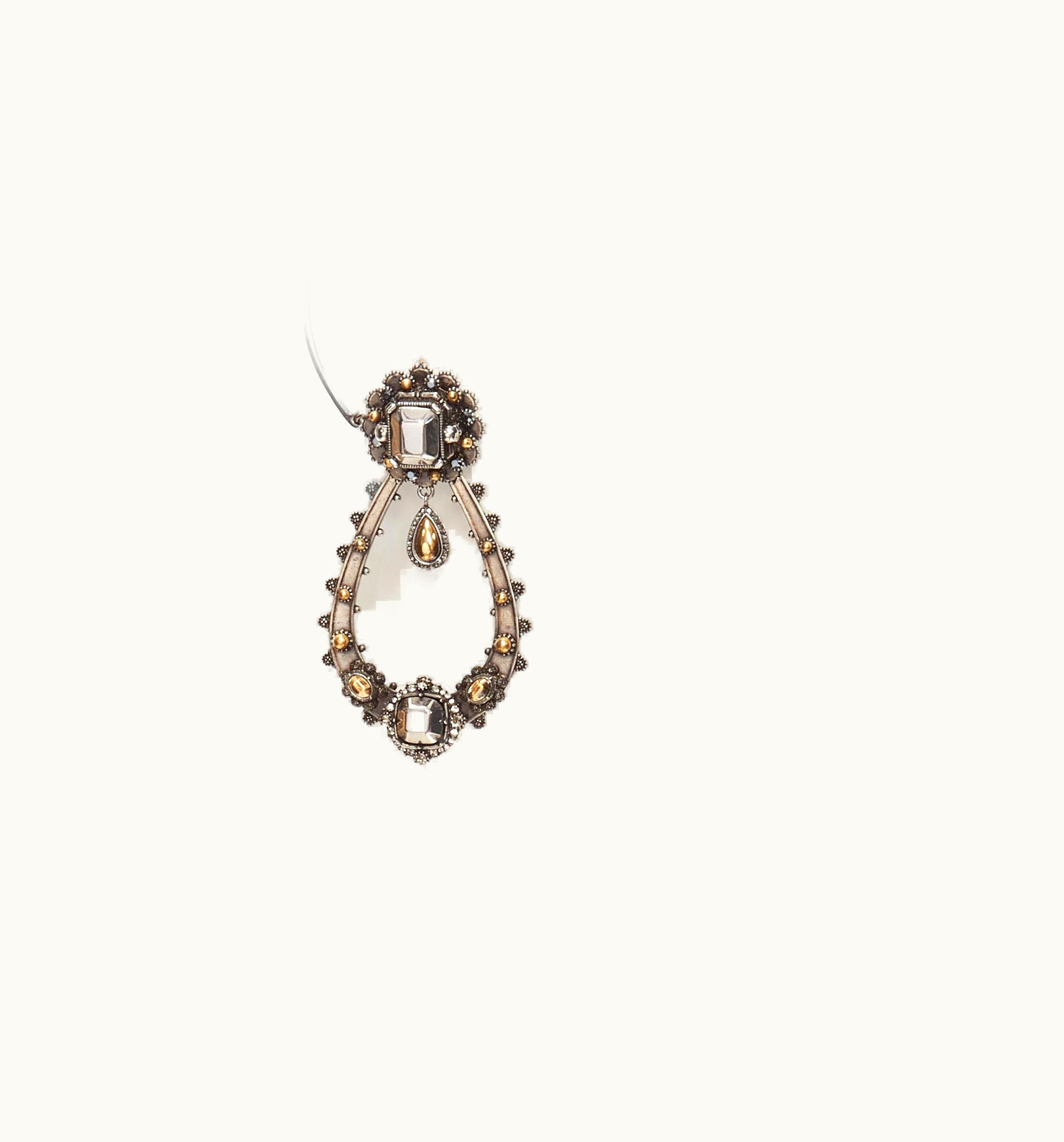 Alexander McQueen Alexander Mcqueen Runway Silver Rhinestone Teardrop Earcuff Statement Earring