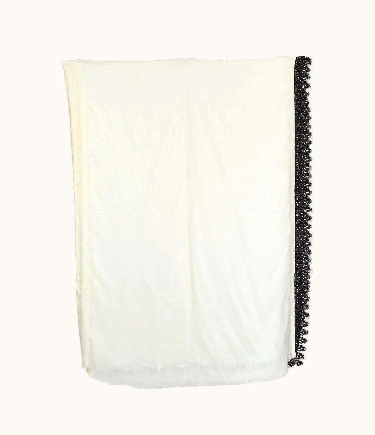 Alexander McQueen Alexander Mcqueen White Cashmere & Silk Skull Trim Shawl Scarf