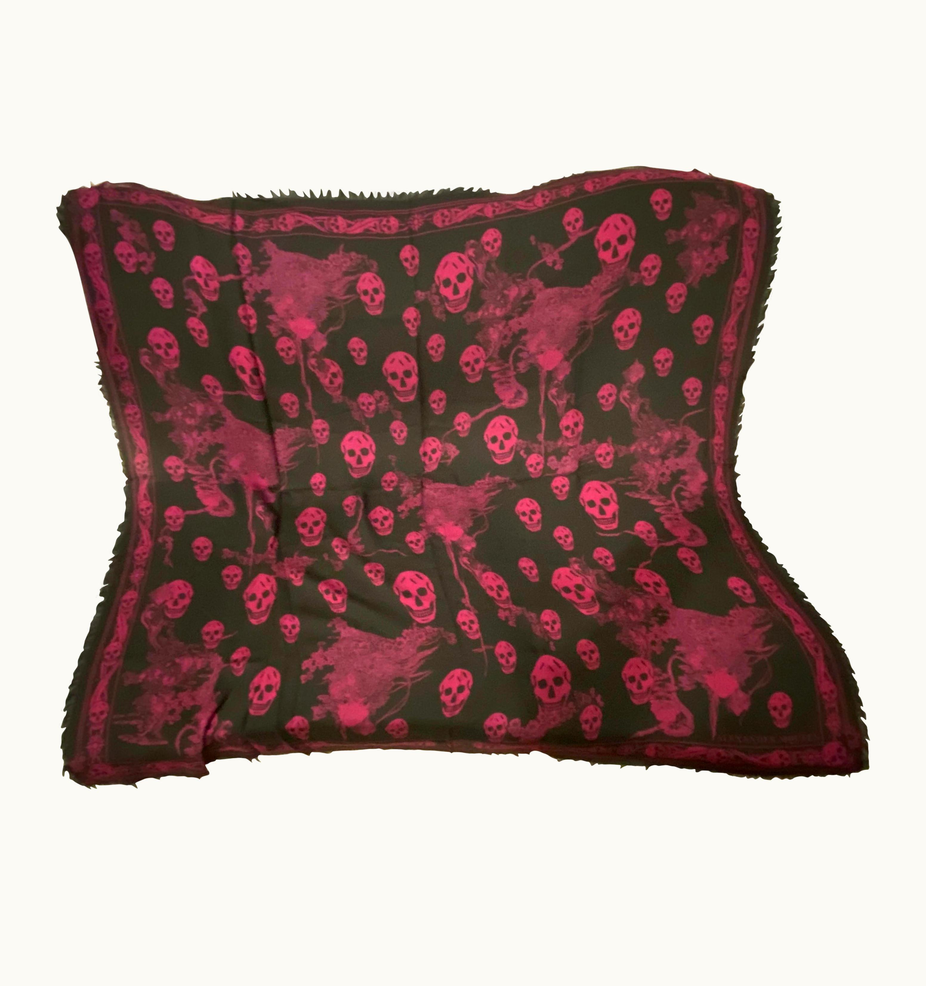 Alexander McQueen An Iconic Alexander McQueen Black And Pink Skulls Silk Scarf