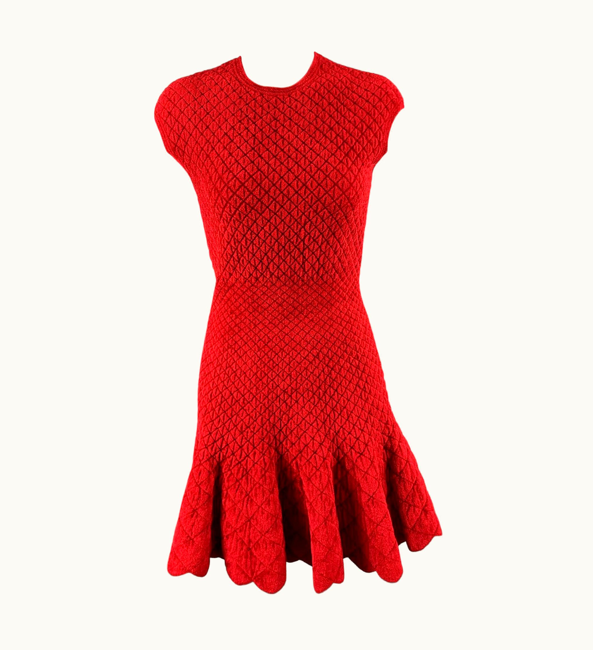 Alexander McQueen Alexander Mcqueen Burgundy Quilted Stretch Wool Blend Cocktail Dress