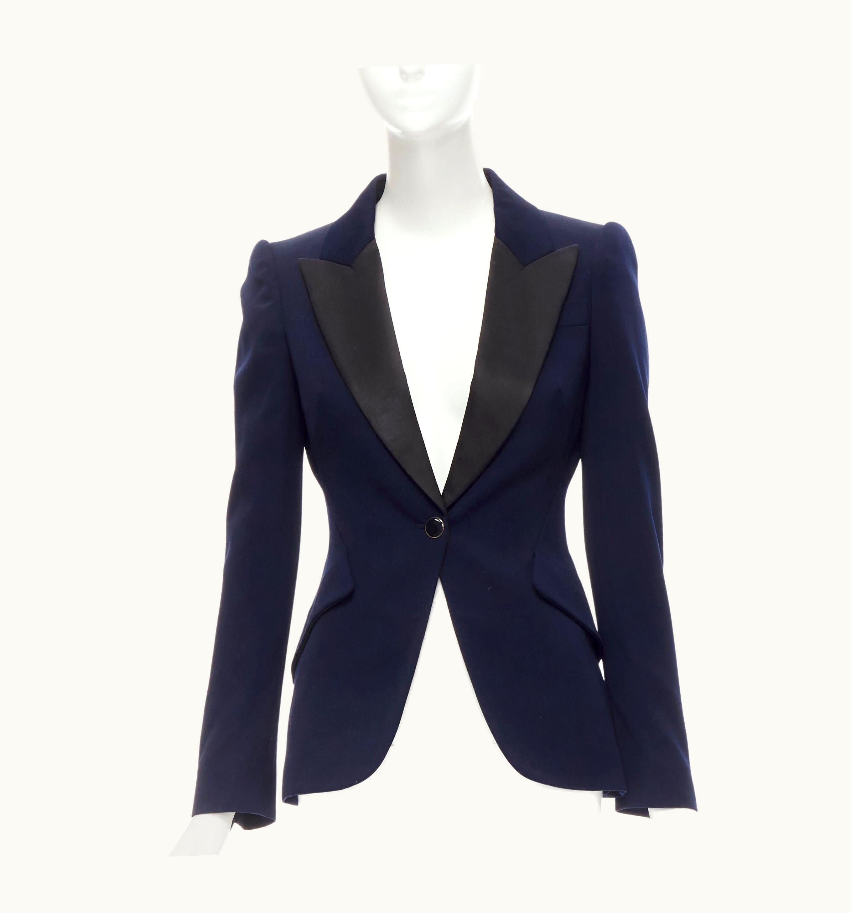 Alexander McQueen Alexander Mcqueen 2014 Navy Wool Peak Lapel Enamel Button Tuxedo Blazer