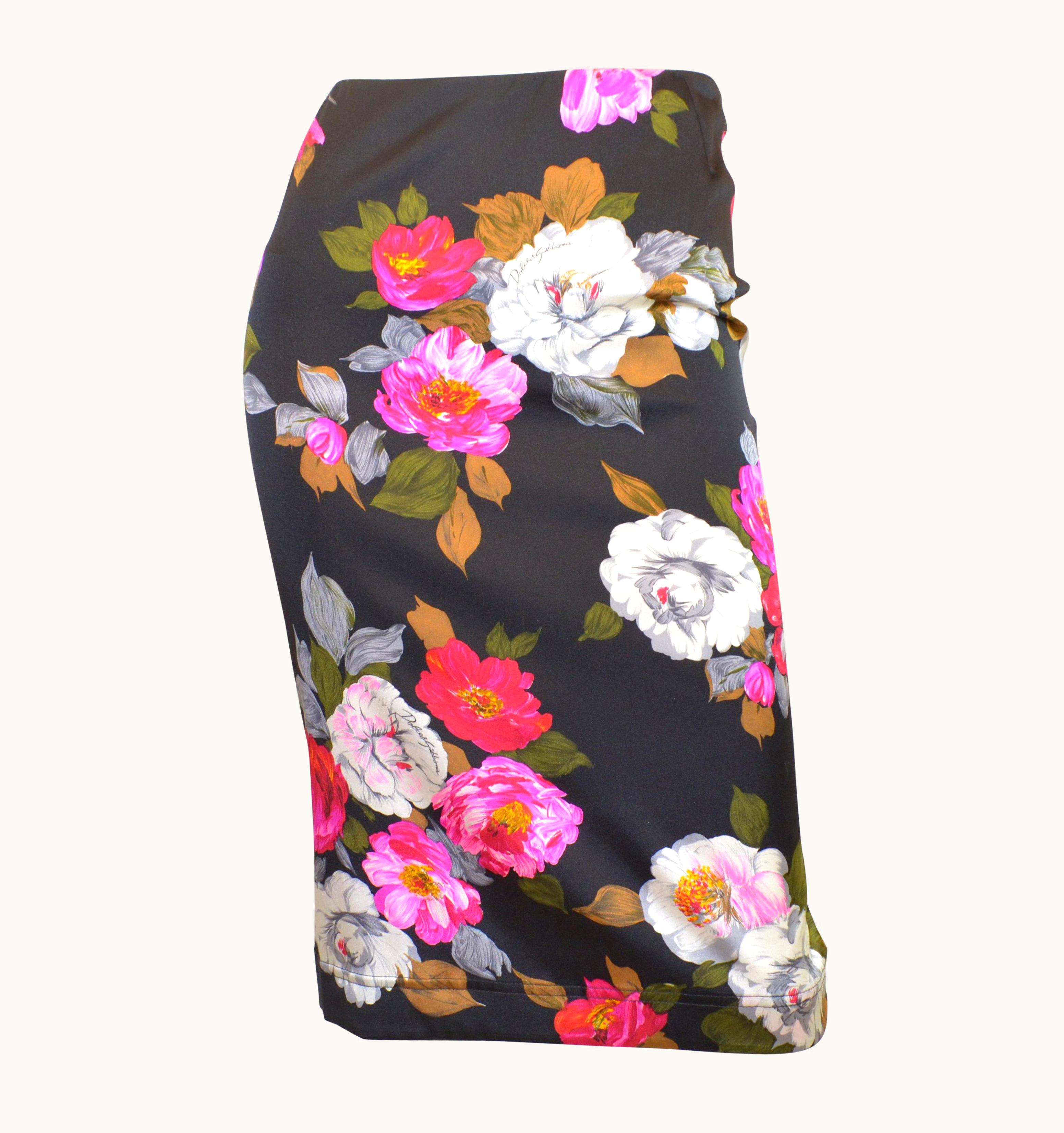 Dolce & Gabbana Dolce & Gabbana Silk Pencil Skirt w/Floral Print