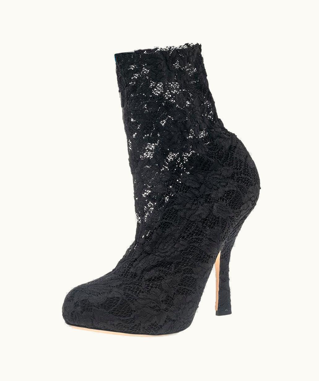 Dolce & Gabbana Dolce & Gabbana Black Stretch Lace Pointed Toe Ankle Booties UZ0609972
