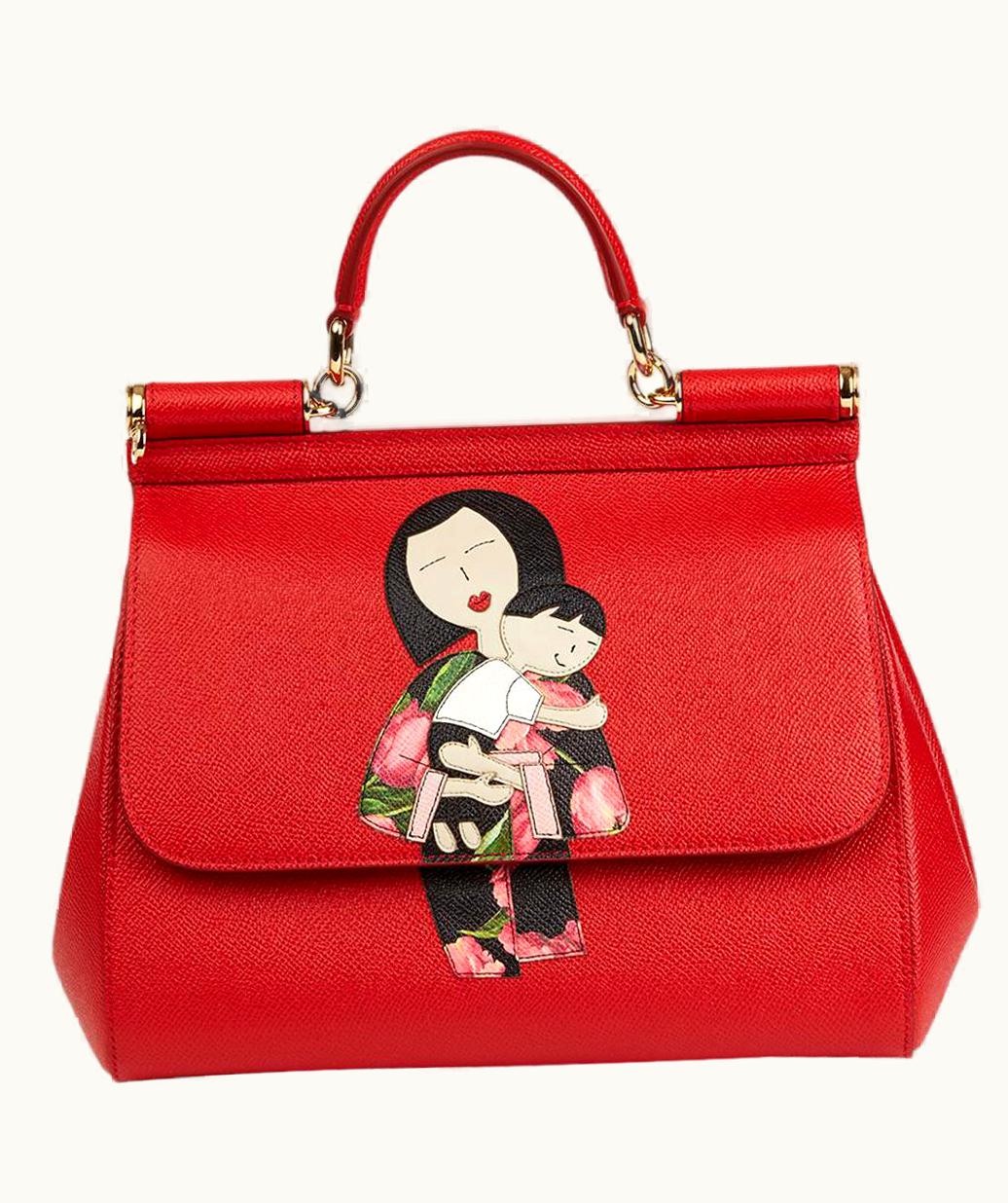 Dolce & Gabbana 2018 Dolce & Gabbana Red Dauphine Leather Dg Family Patch Medium Sicily