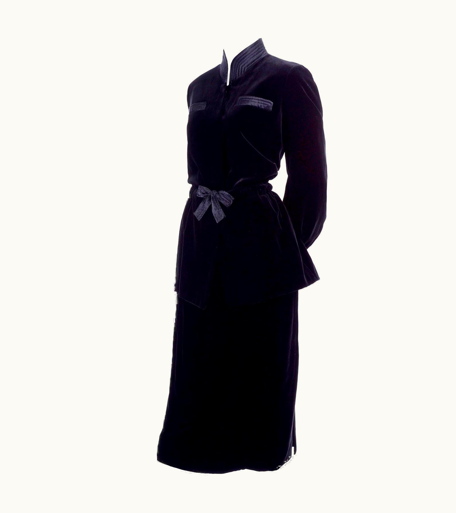 Valentino Vintage Valentino Boutique Black Velvet Skirt Suit With Satin Trim