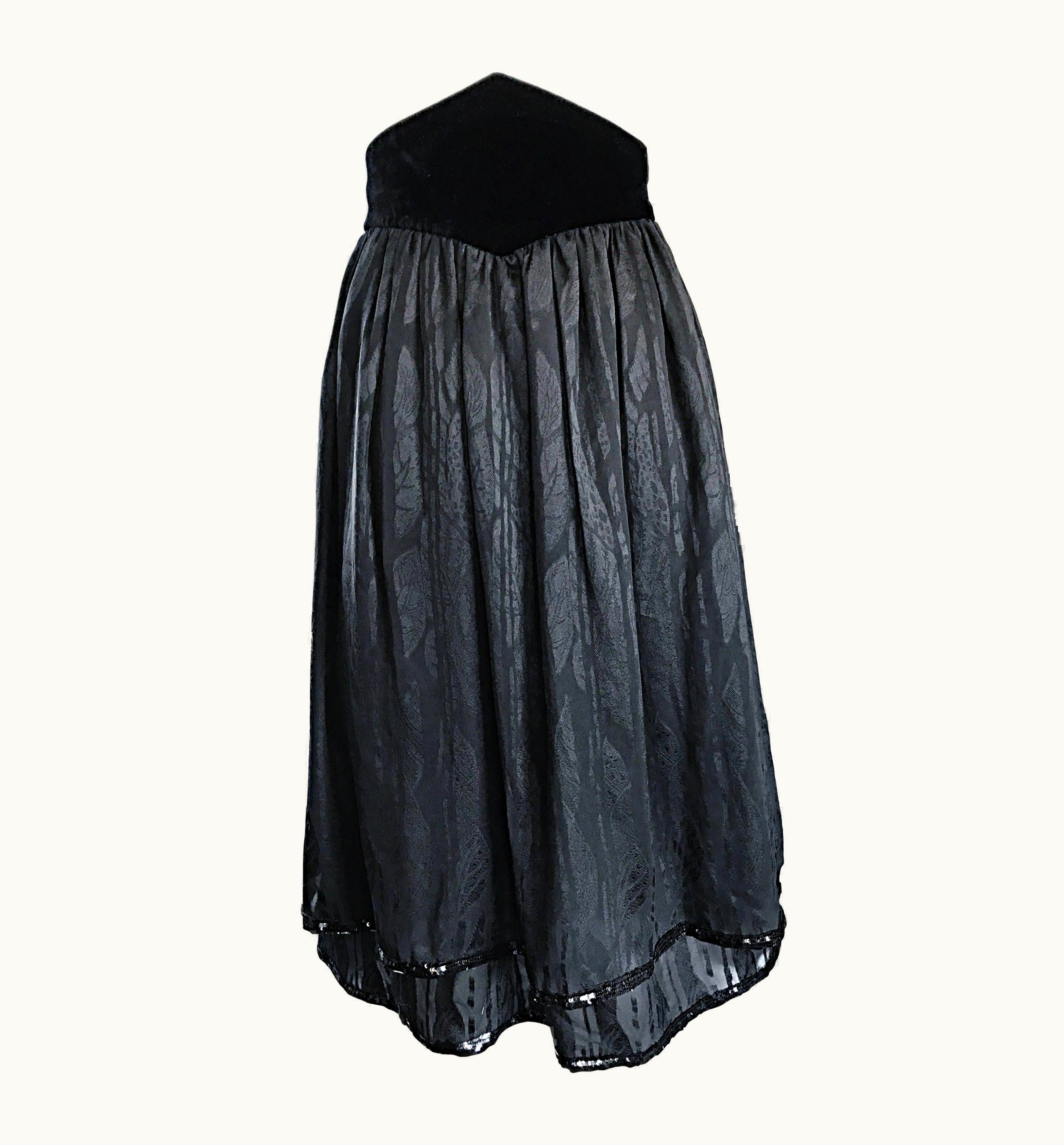 Valentino Valentino Beautiful Vintage Black Silk Chiffon ' Leaf ' Motif Sequin Skirt