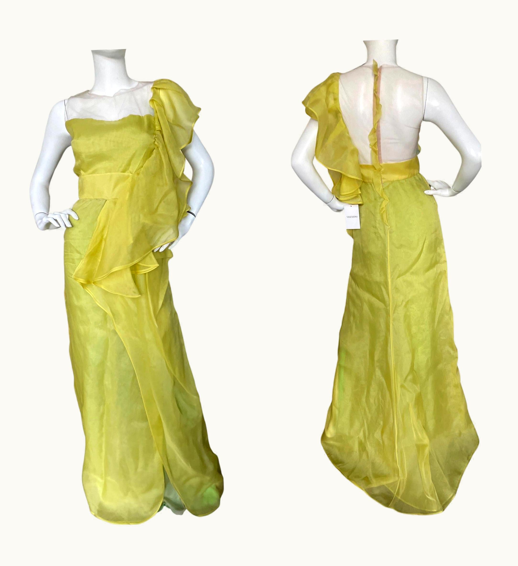Valentino Valentino Vintage Green Silk Evening Dress With Sheer Bodice And Grand Ruff