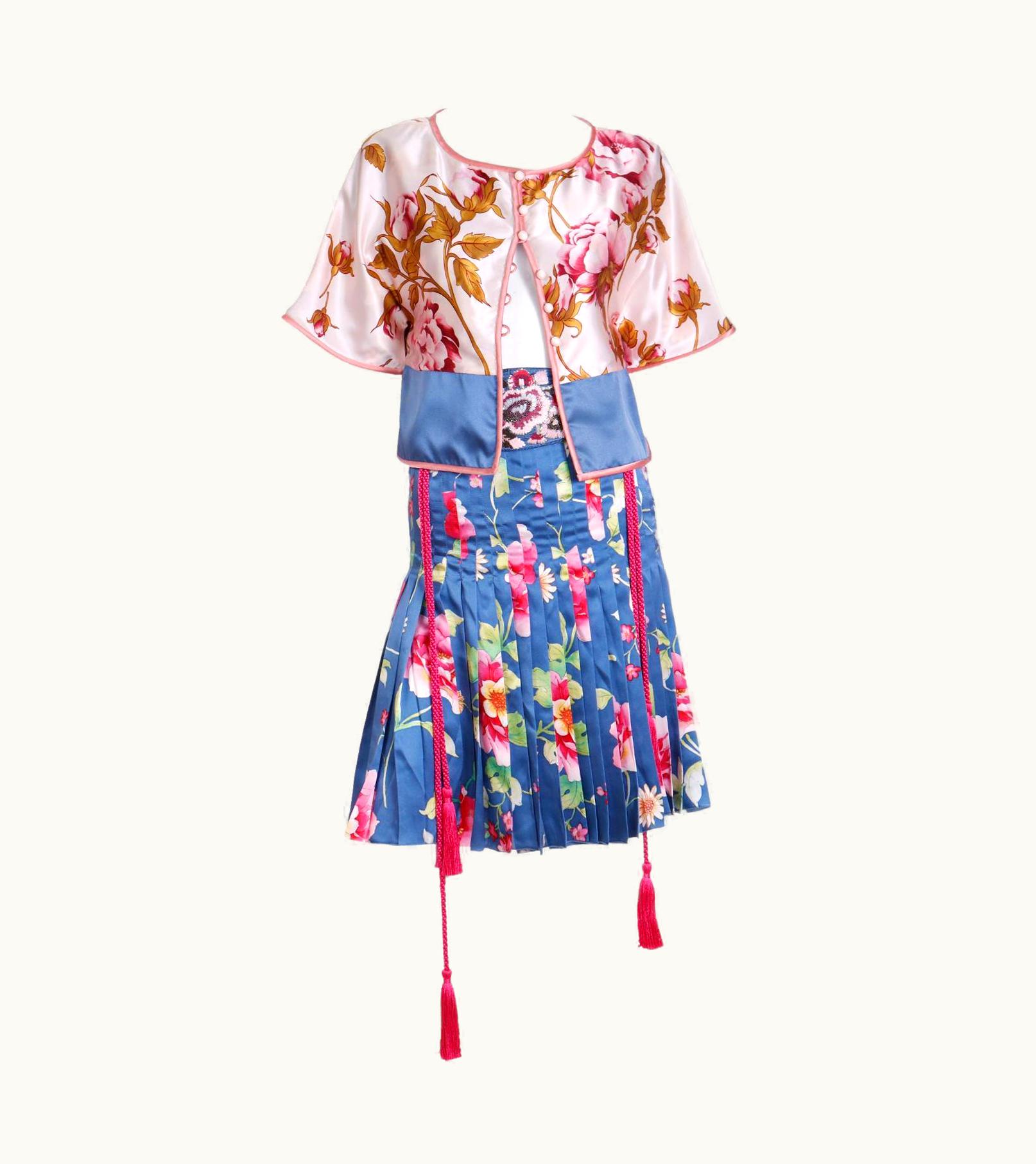 Valentino Valentino 2006 Blue & Pink Floral Silk Skirt And Top Runway Outfit W Beaded Belt