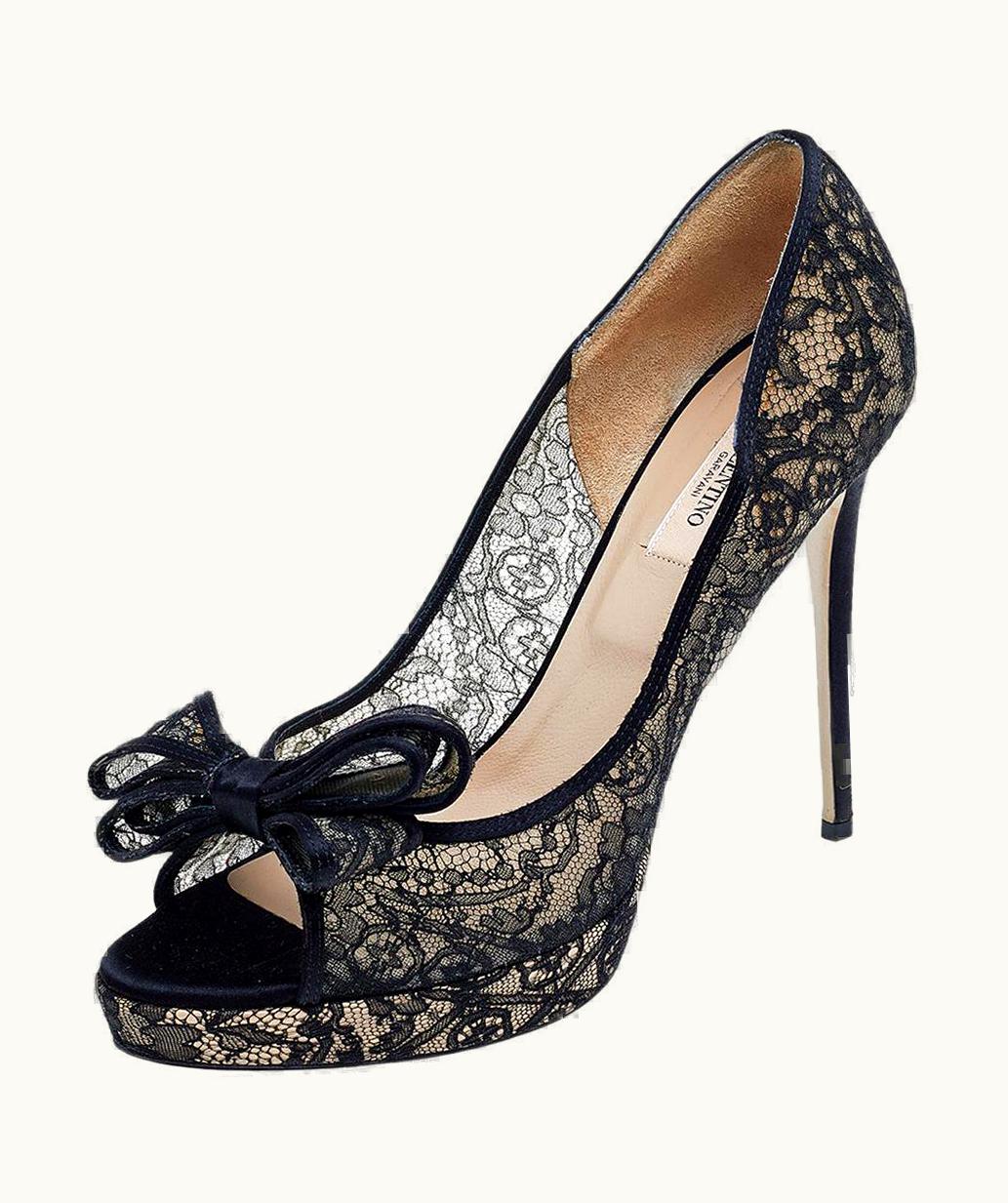Valentino Black Floral Lace Bow Lace Peep Toe Platform Pumps