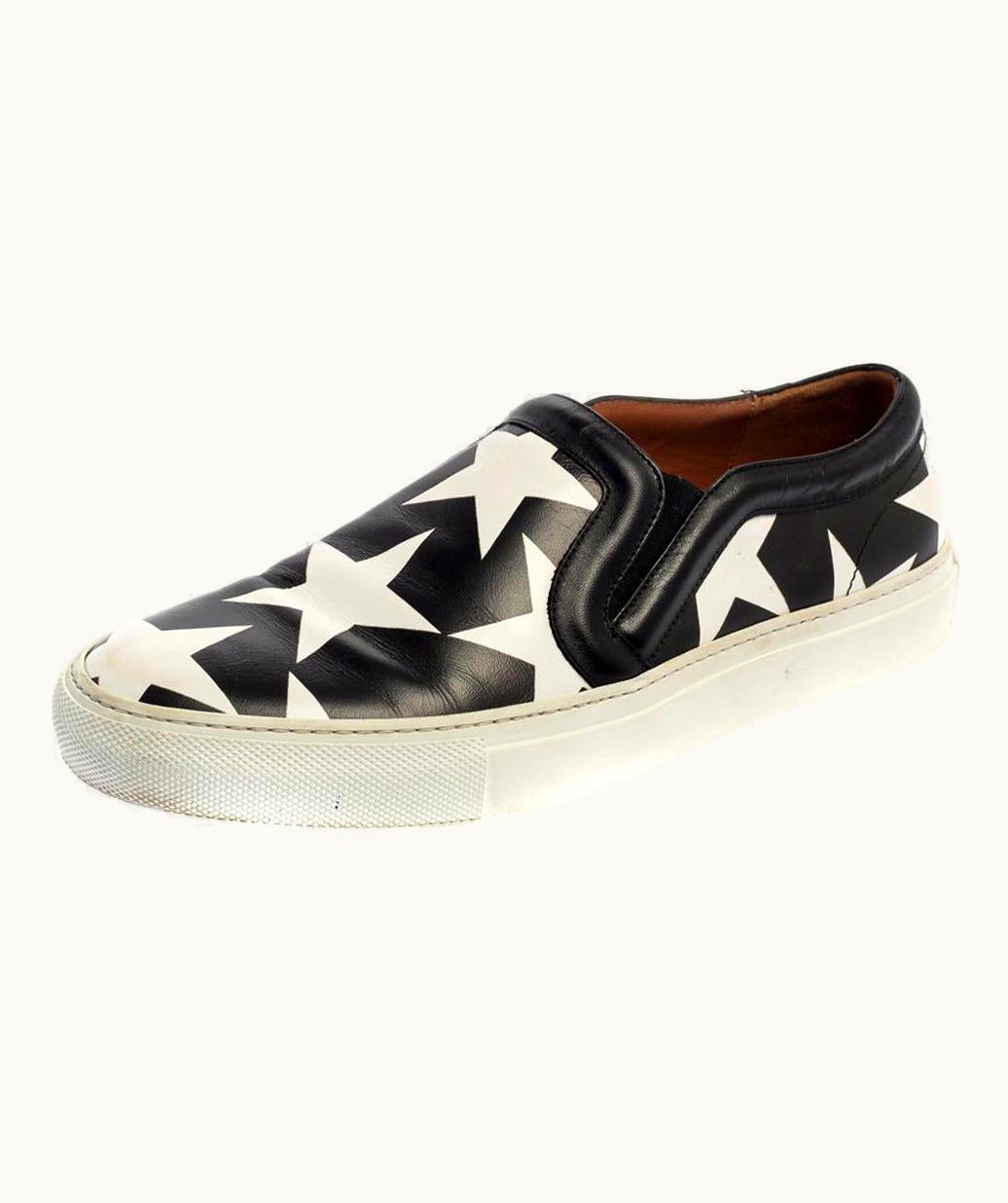 Givenchy Givenchy Black And White Leather Star Print Skate Slip On Sneakers