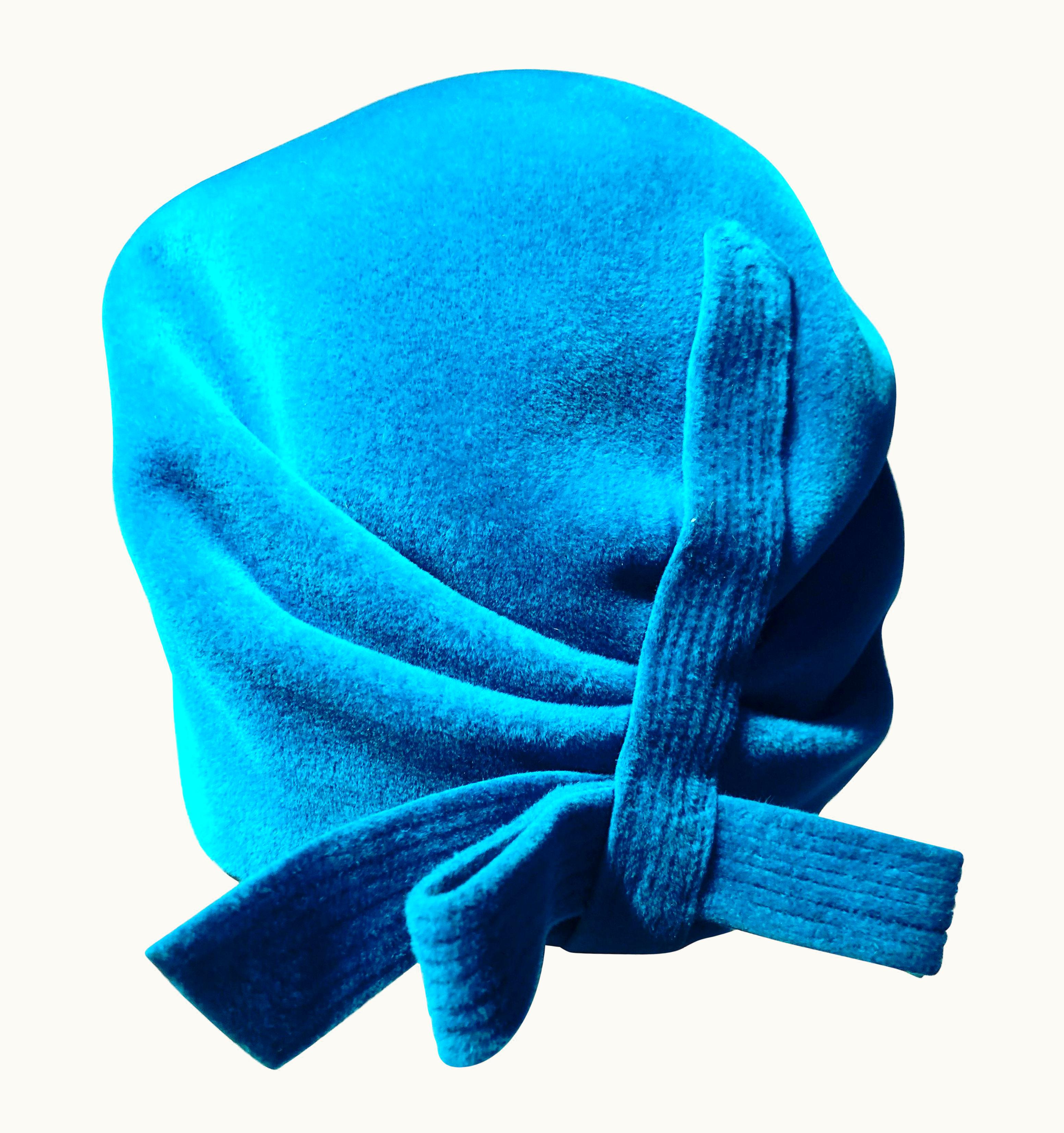 Givenchy 1960s Azure Blue Hubert De Givenchy Velour Fur Felt Mod Bubble Hat WS/S Bow