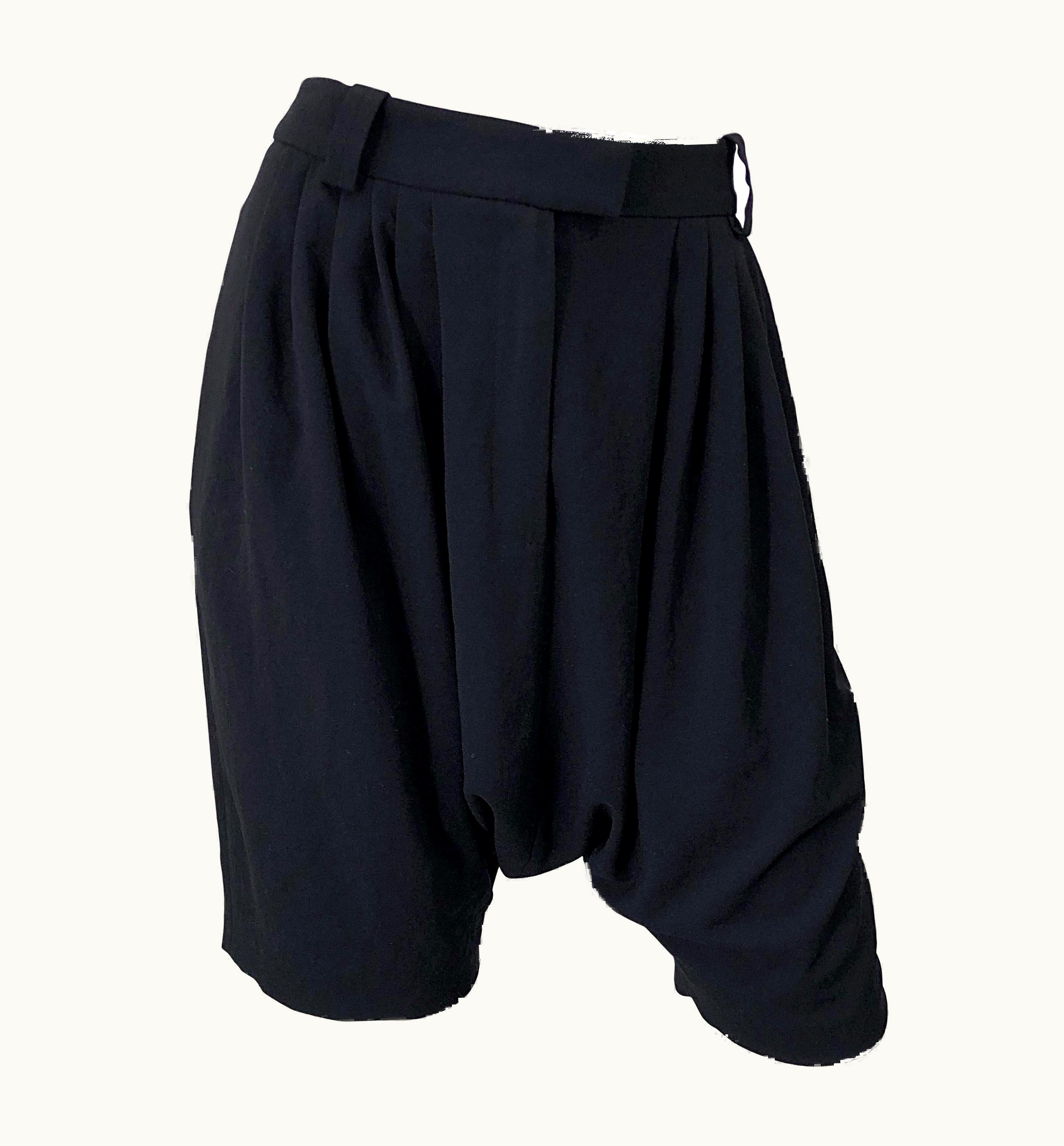 Givenchy Nwt Givenchy By Clare Waight Keller S/S 8 Black Drop Crotch S/S Waist Shorts