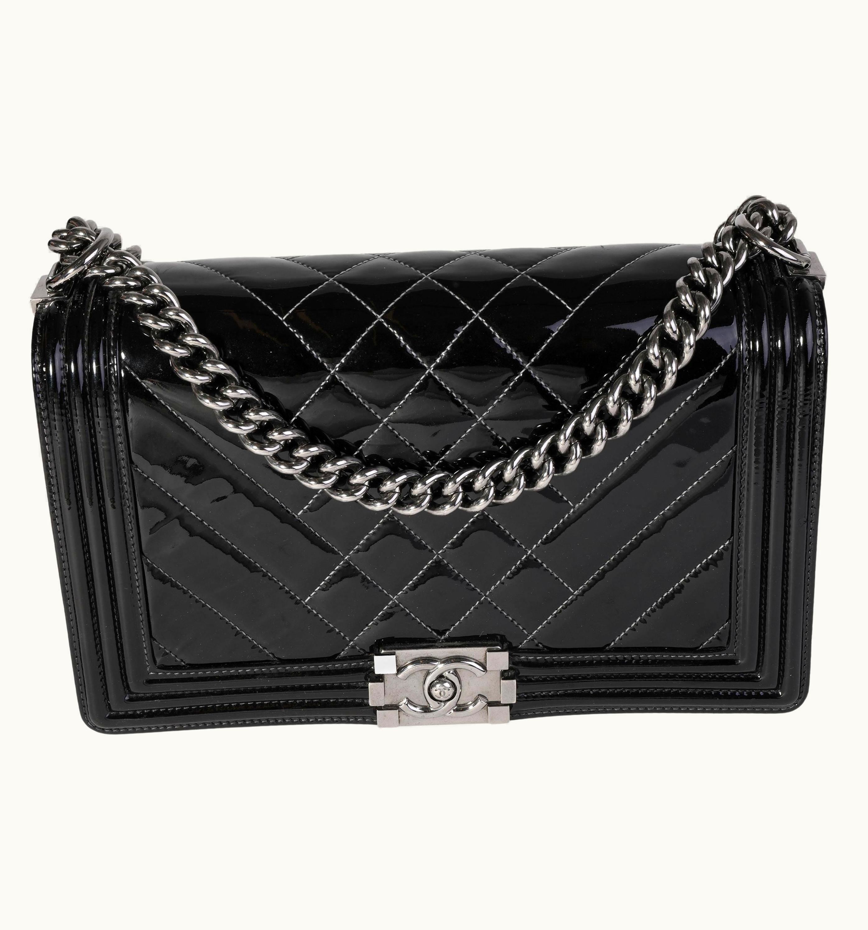 Chanel Chanel Black Quilted Patent Leather Medium Boy Bag UZ0613383