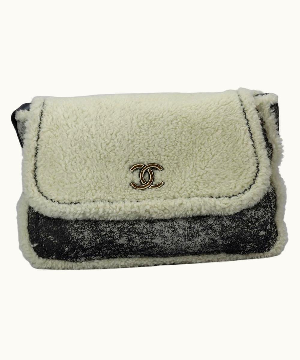 Chanel Chanel 2015 Messenger Shearling And Nubuck Shoulder Bag