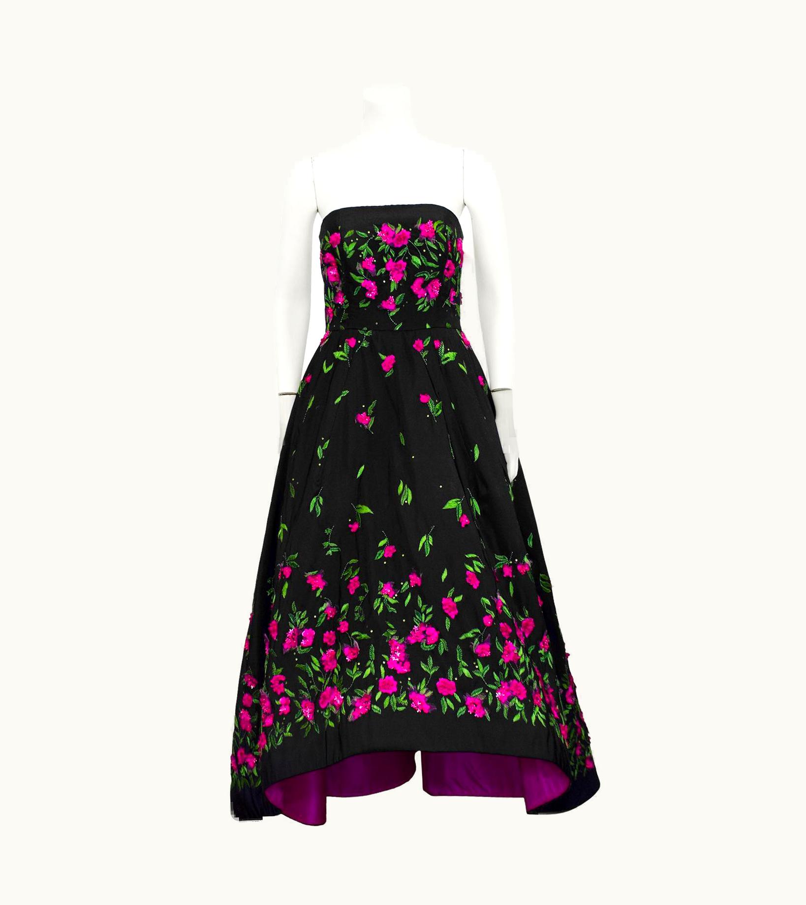 2015 Oscar De La Renta Black Ball Gown With Pink Beaded Flowers