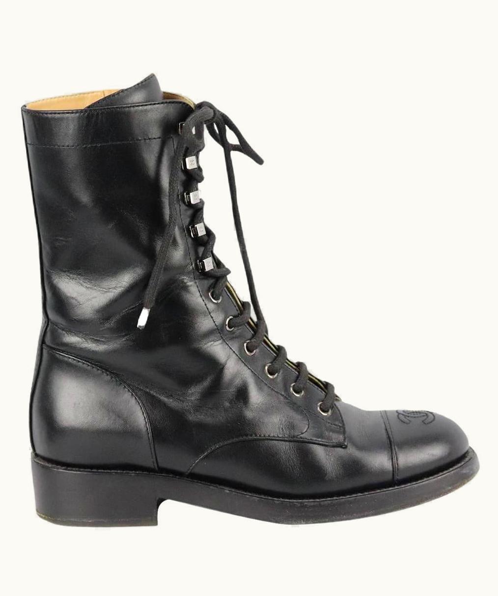 Chanel Chanel 2018 Cc Detailed Leather Ankle Boots Eu 38.5 .5  UZ0613963