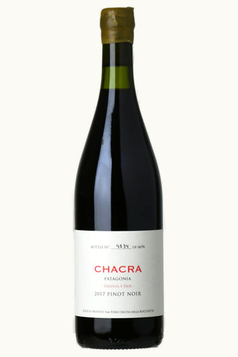 Chacra Chacra Treinta y Dos 32 Pinot Noir Rio Negro Patagonia Argentina, 2017